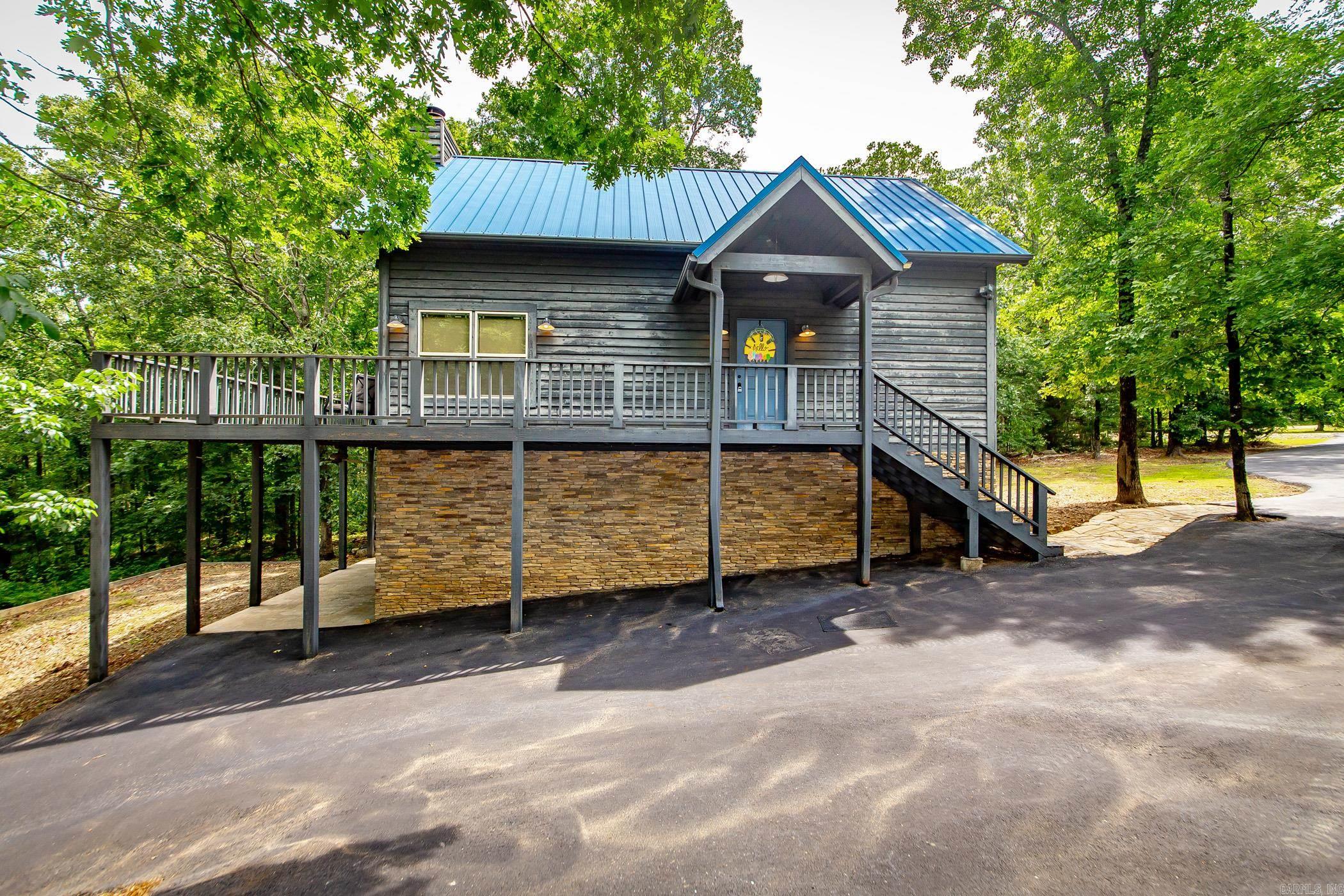 220  Brown Rd.  Greers Ferry, AR
