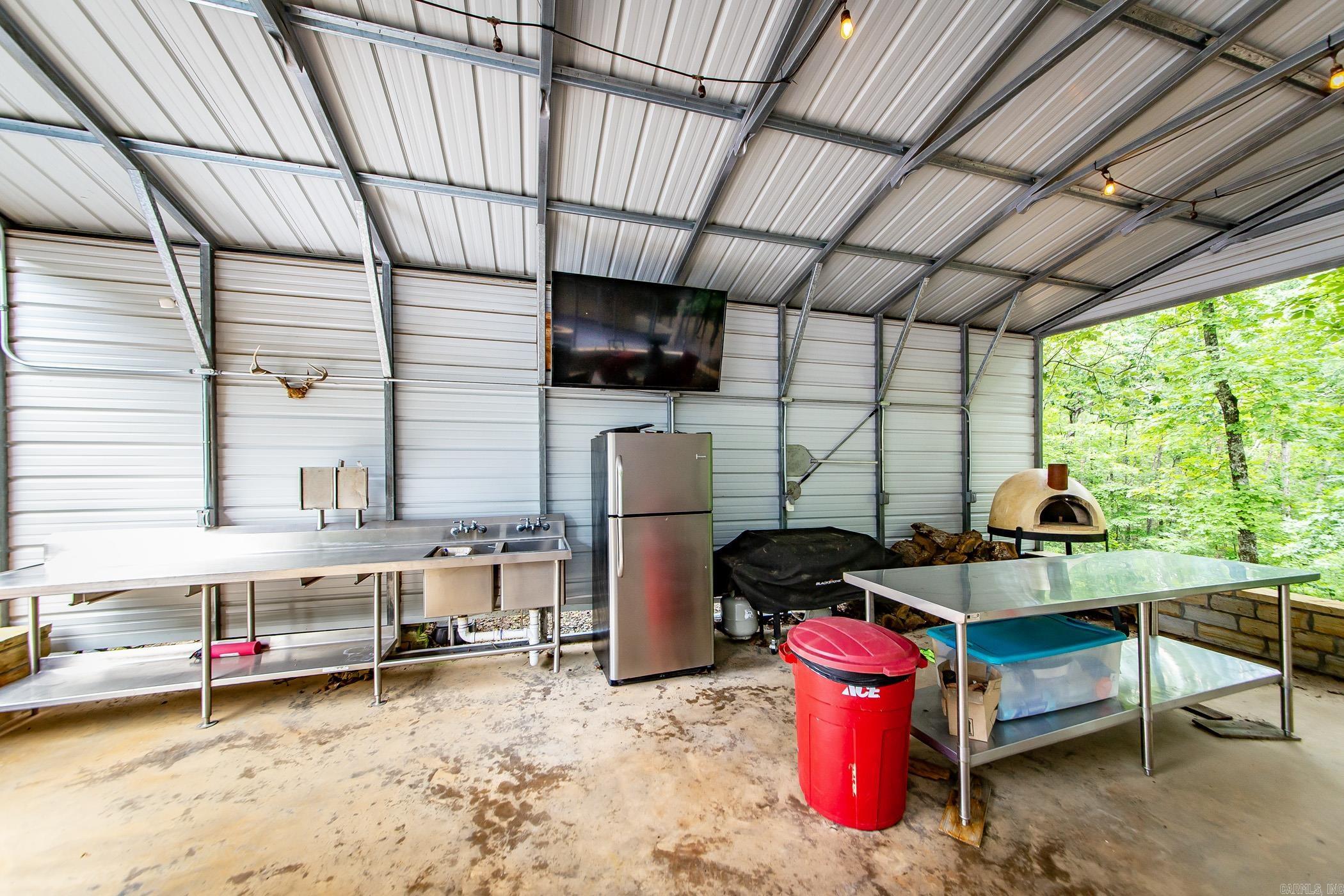 220  Brown Rd.  Greers Ferry, AR