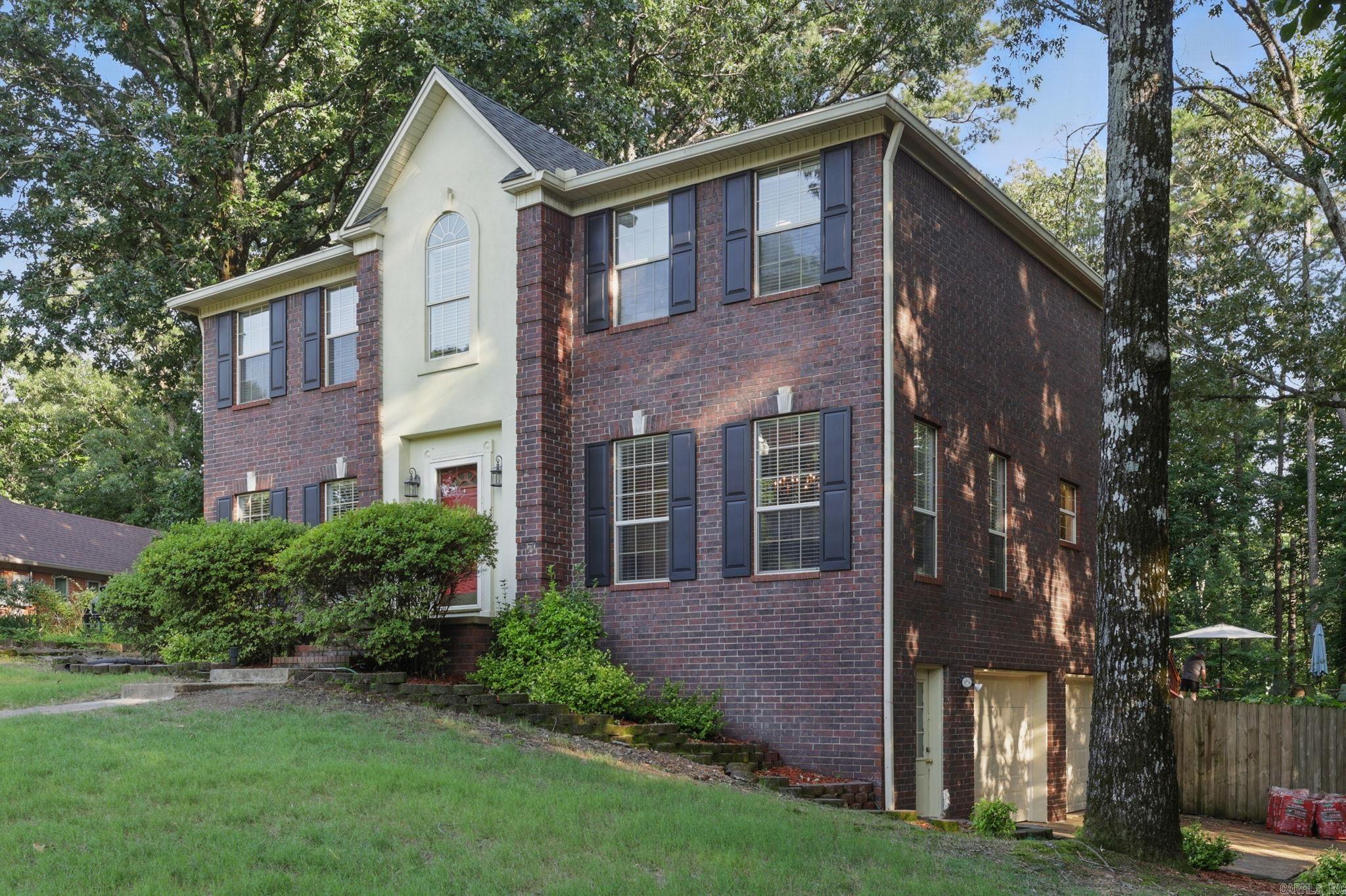 1321  River Oaks  Benton, AR