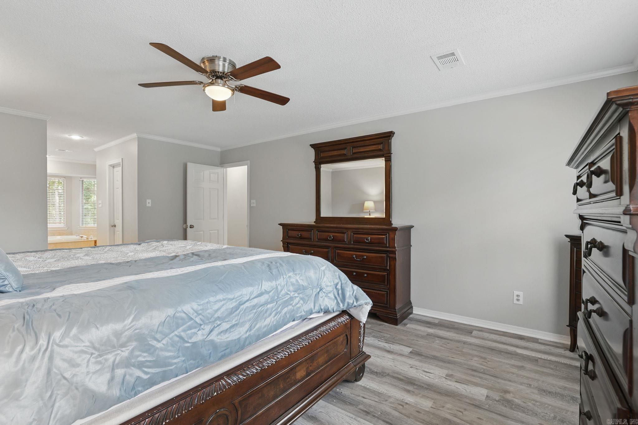 1321  River Oaks  Benton, AR