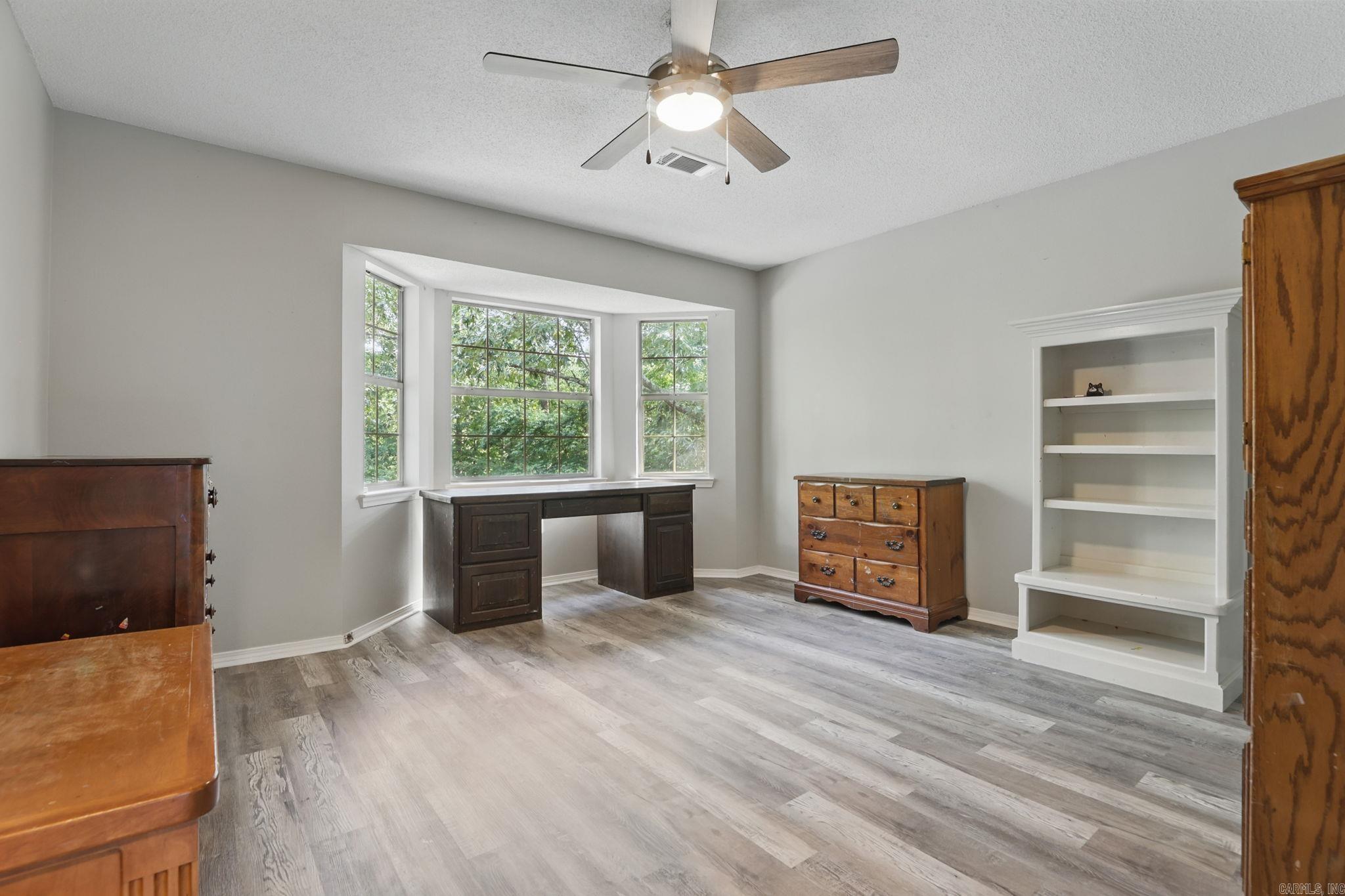 1321  River Oaks  Benton, AR