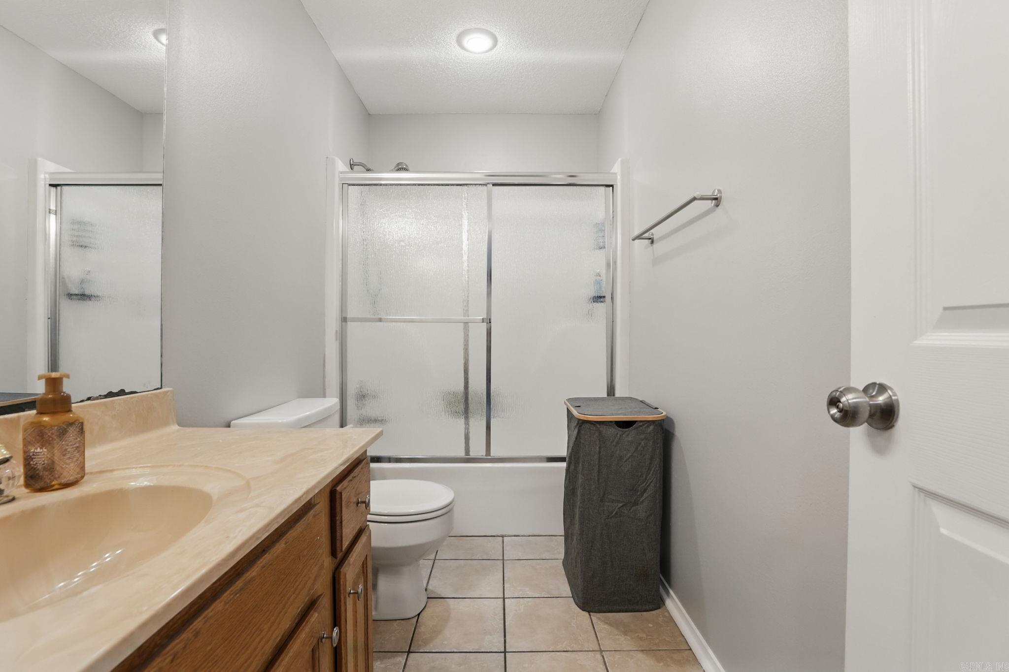 1321  River Oaks  Benton, AR