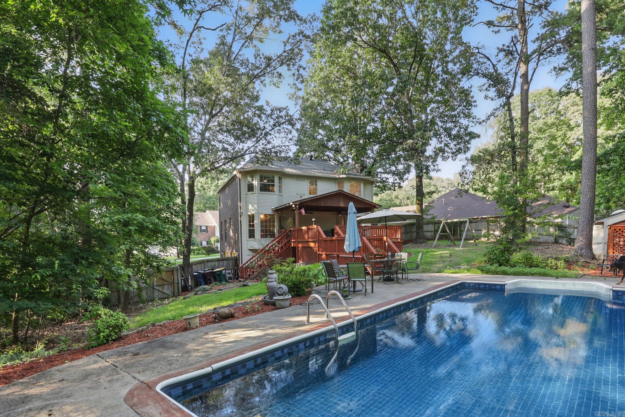 1321  River Oaks  Benton, AR
