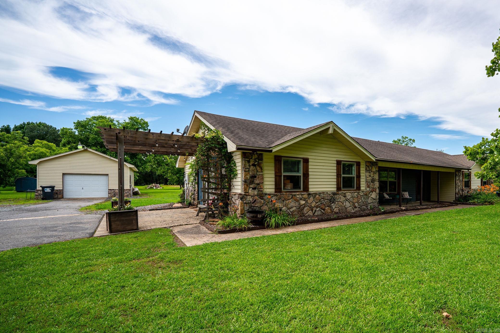 12  Wilcox Acres  Greenbrier, AR