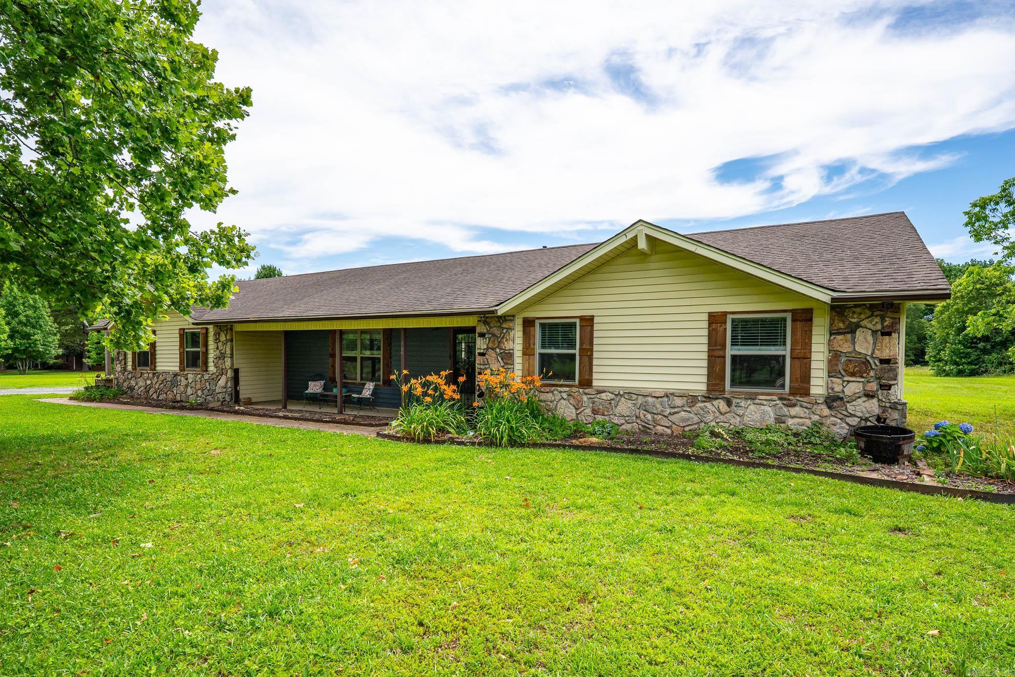 12  Wilcox Acres  Greenbrier, AR