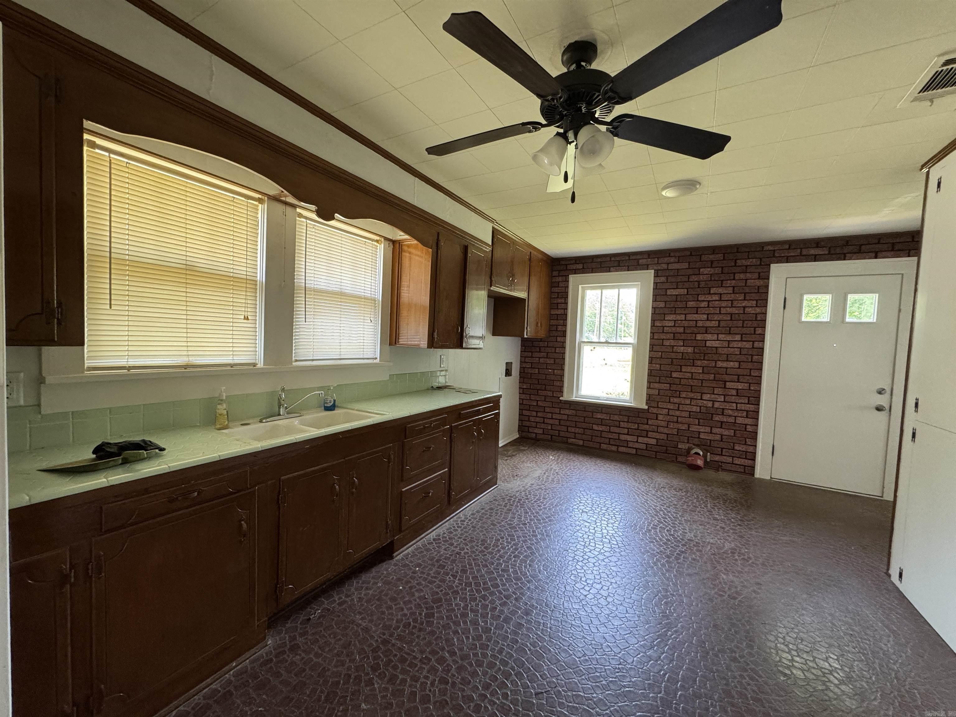 404  McHenry  Malvern, AR