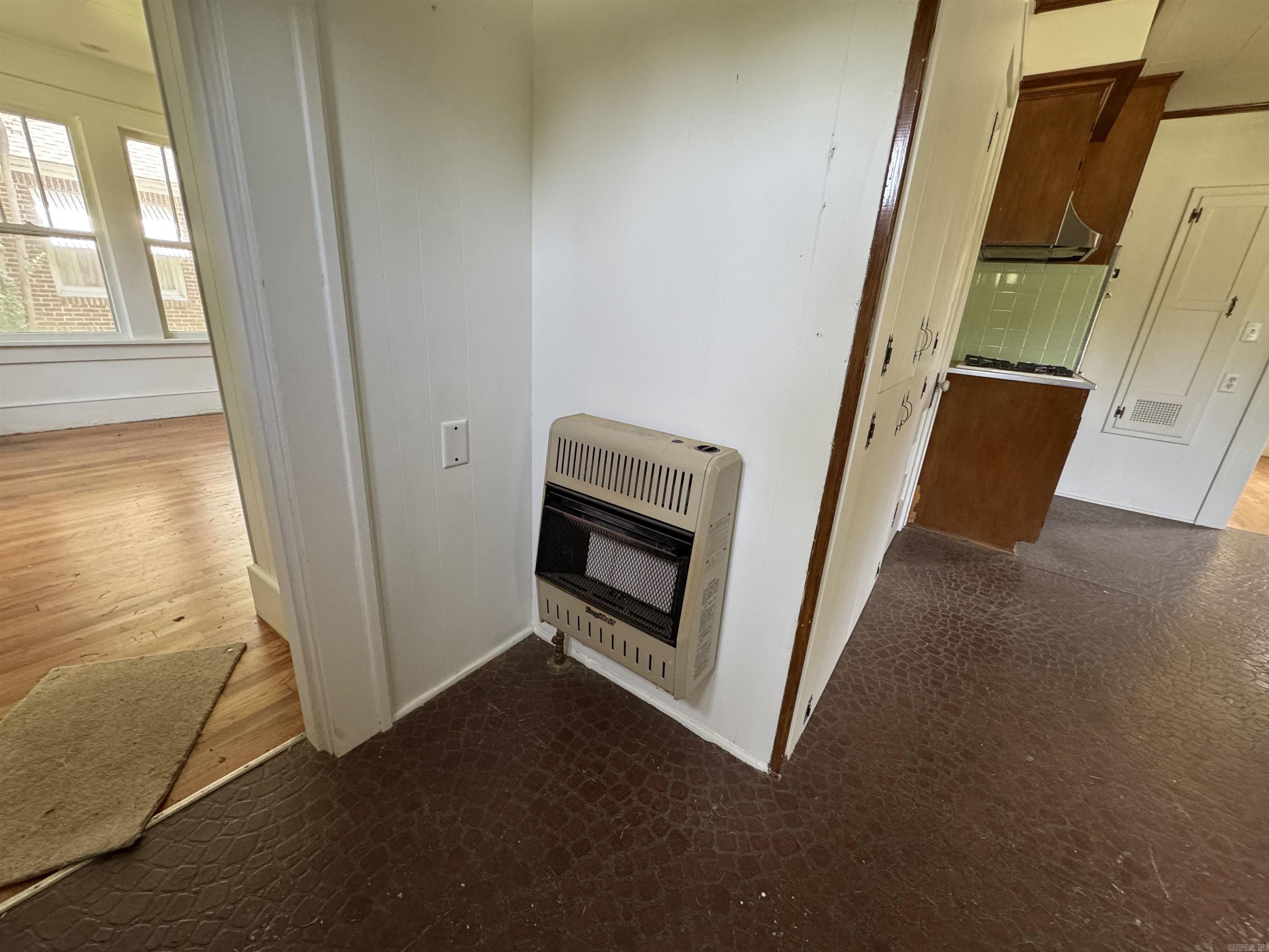 404  McHenry  Malvern, AR