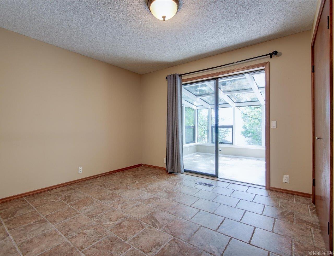 40  Almazan  Hot Springs Village, AR