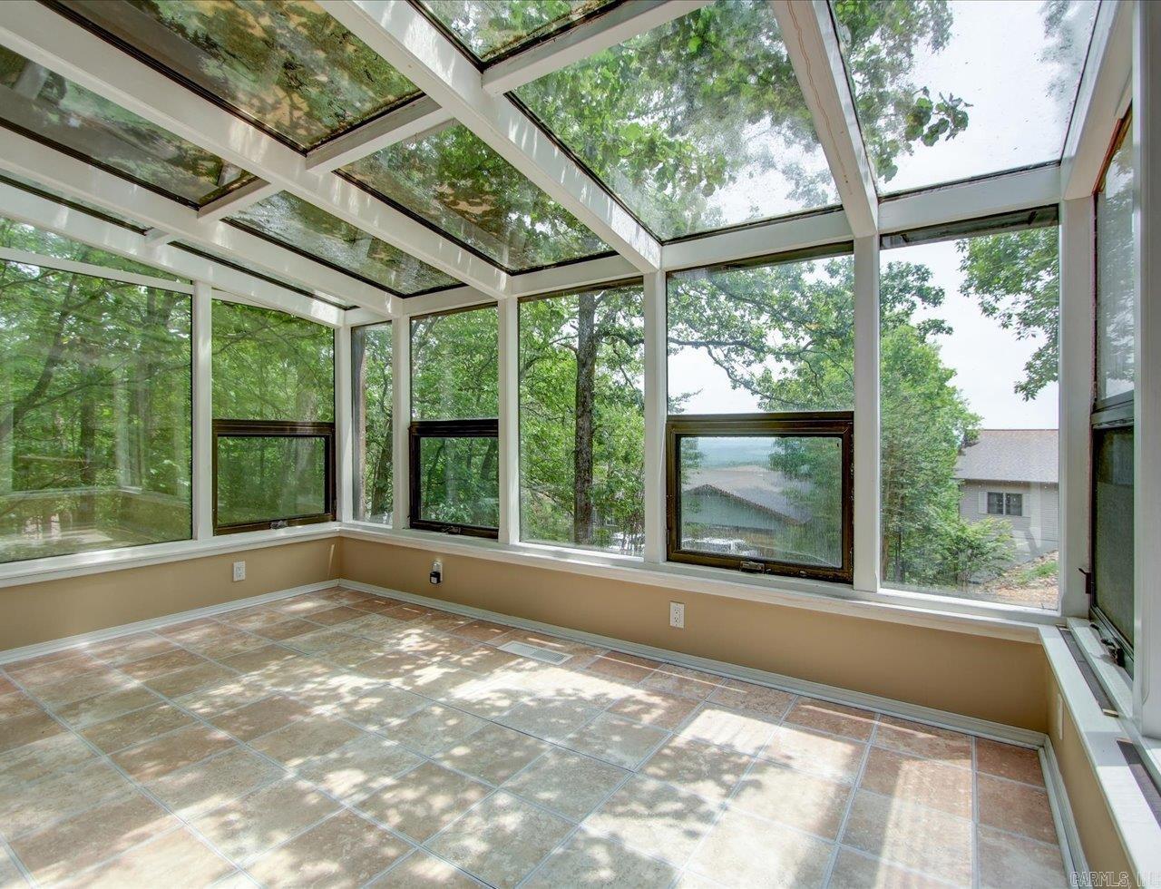 40  Almazan  Hot Springs Village, AR
