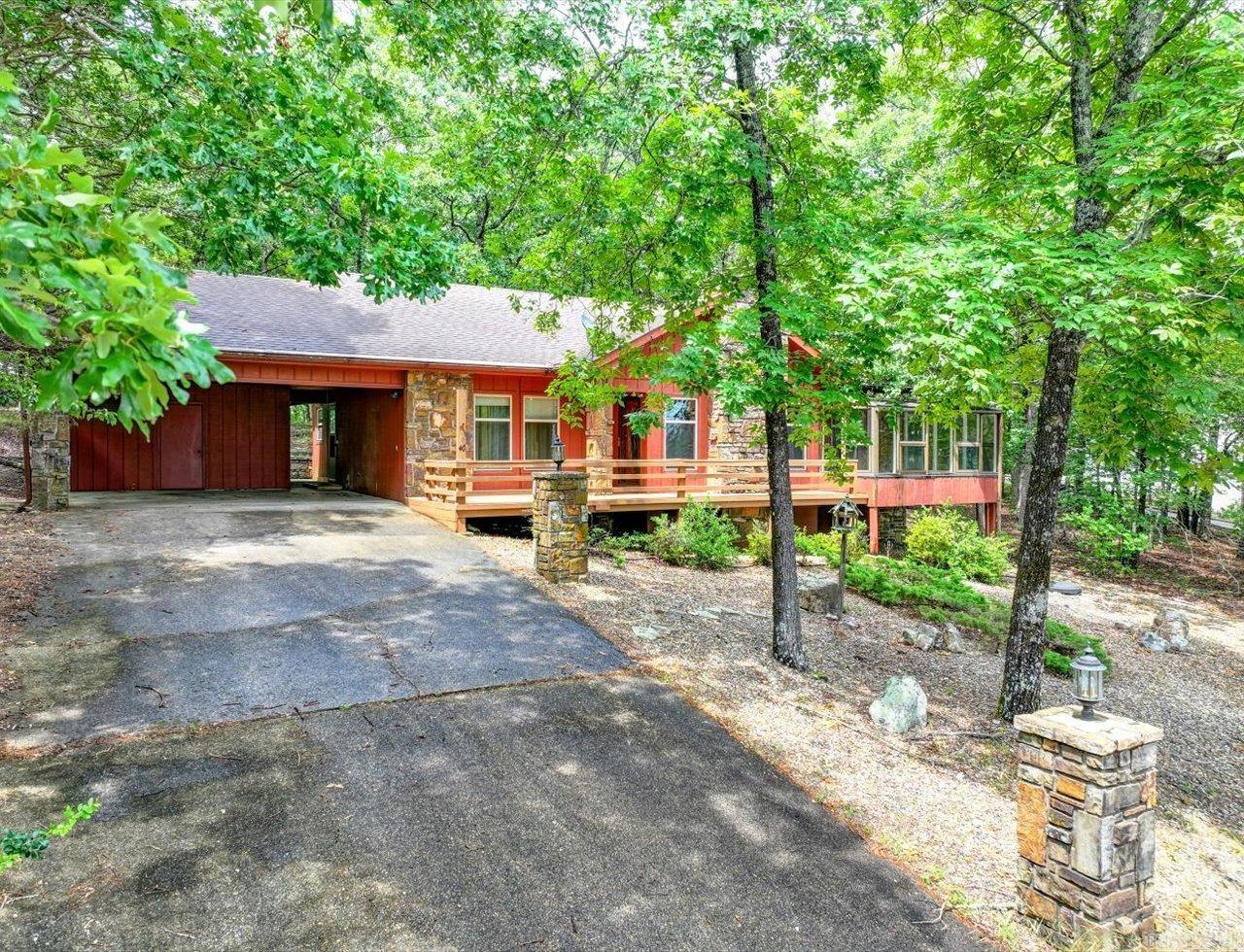 40  Almazan  Hot Springs Village, AR