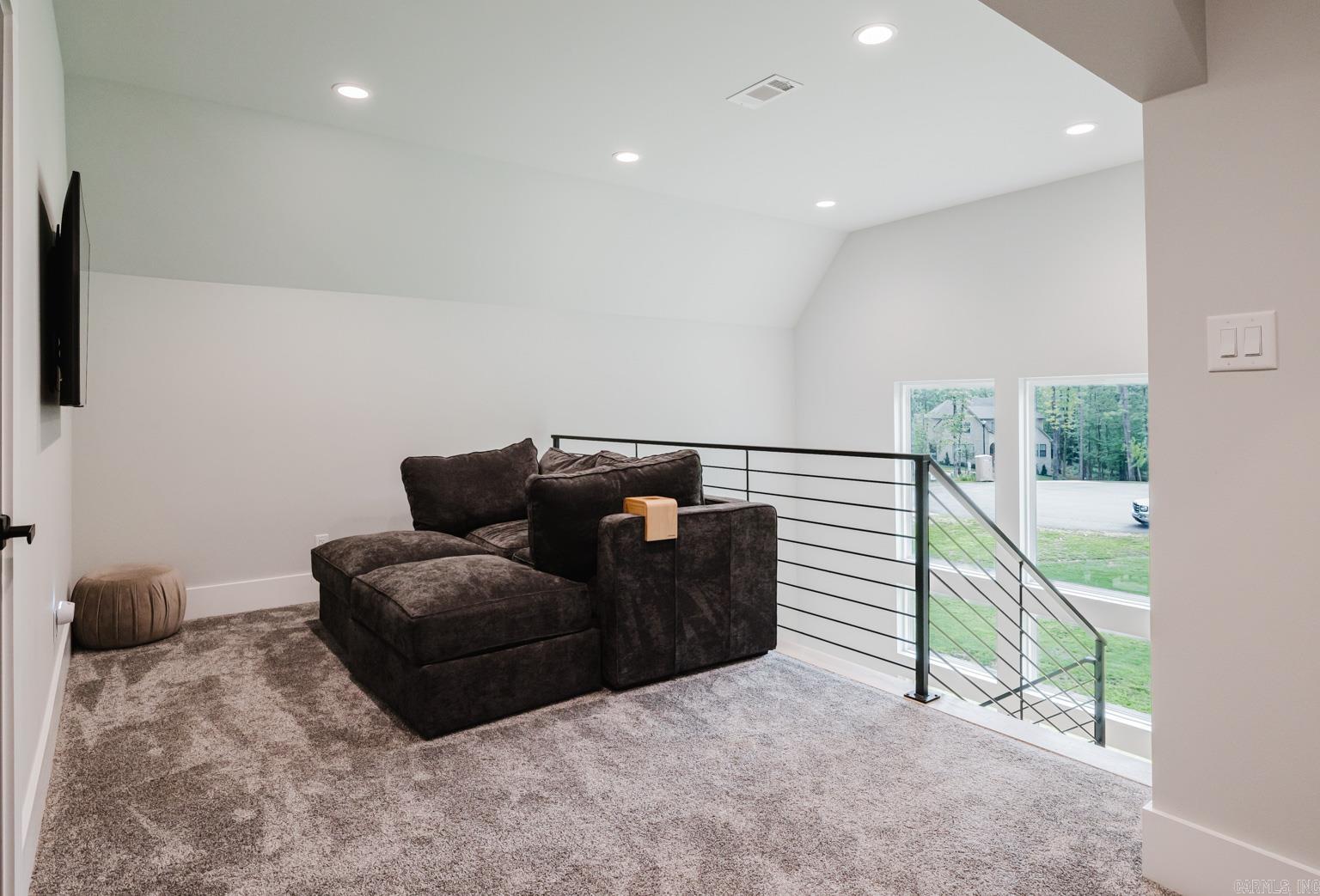 6048  Charley  Benton, AR