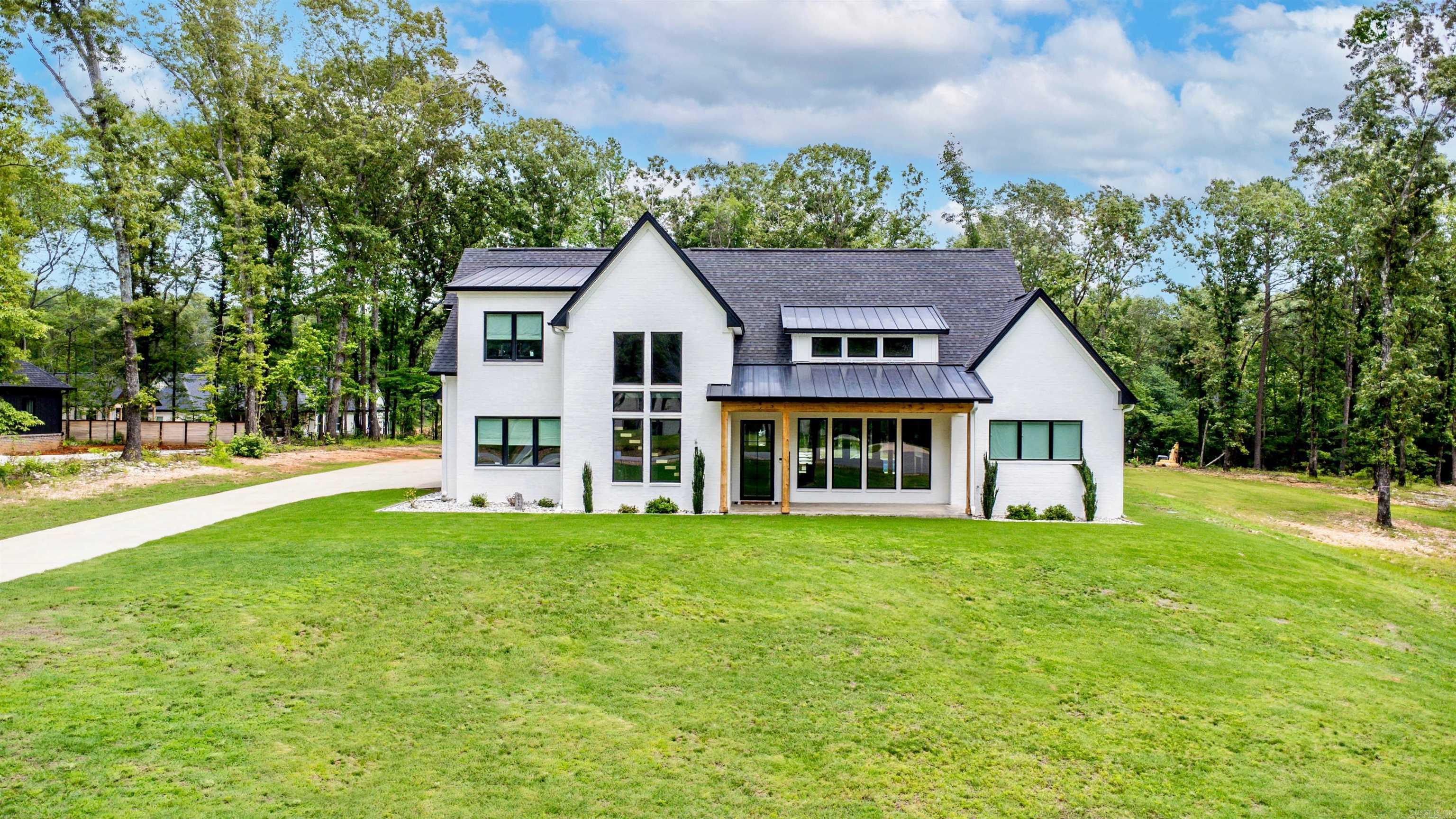 6048  Charley  Benton, AR