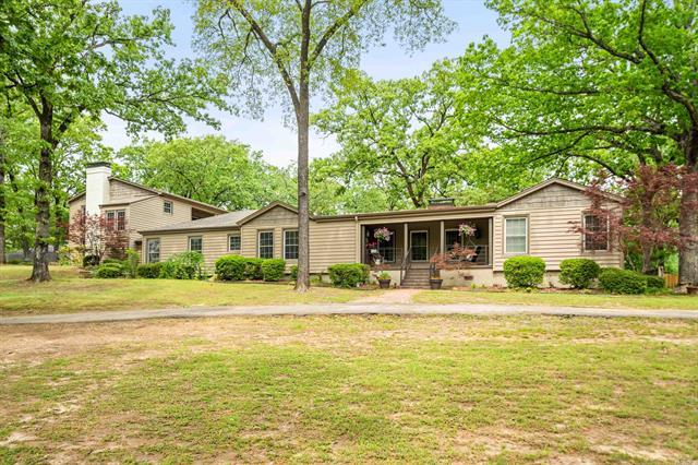 215  Bellaire  Hot Springs, AR