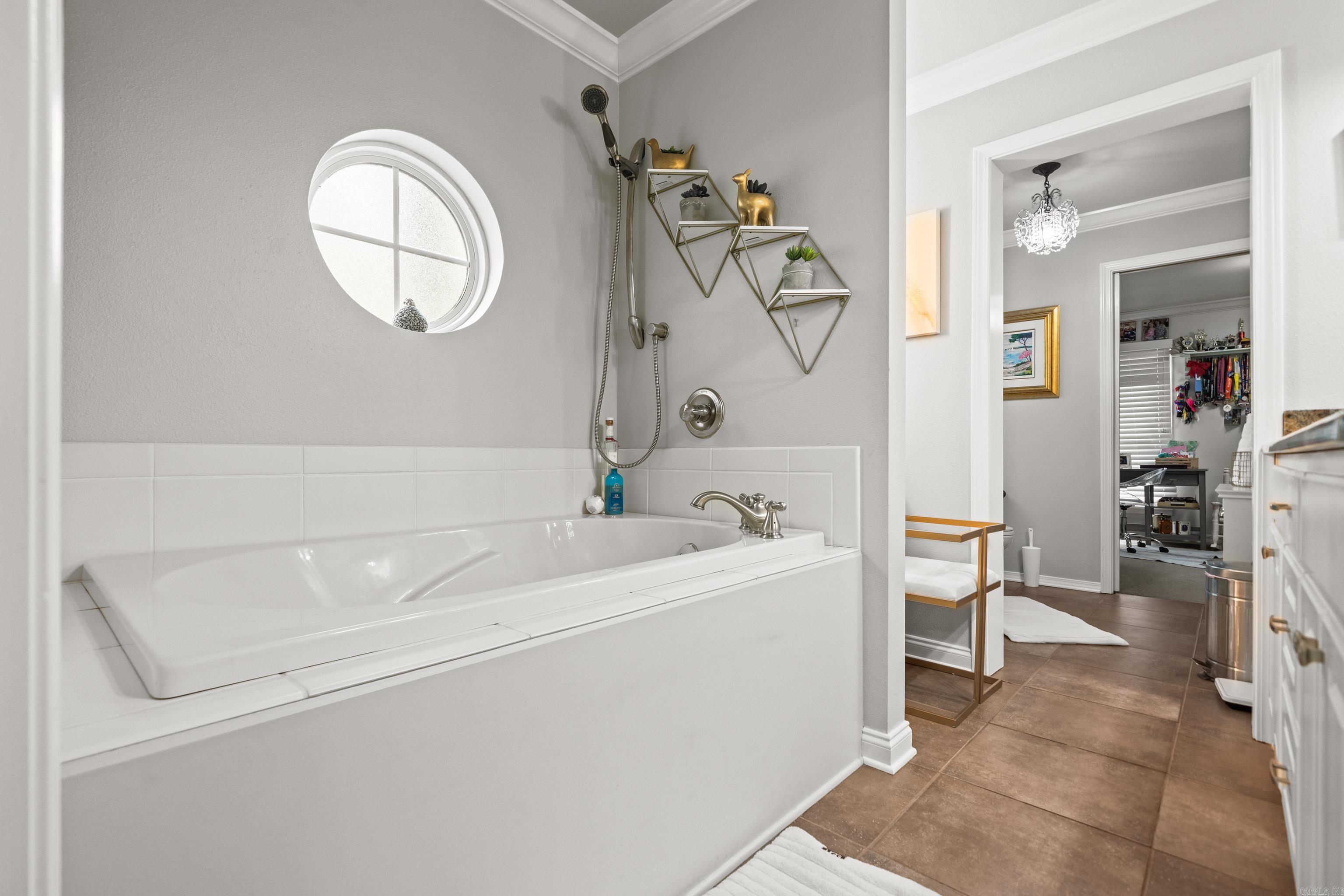 215  Bellaire  Hot Springs, AR