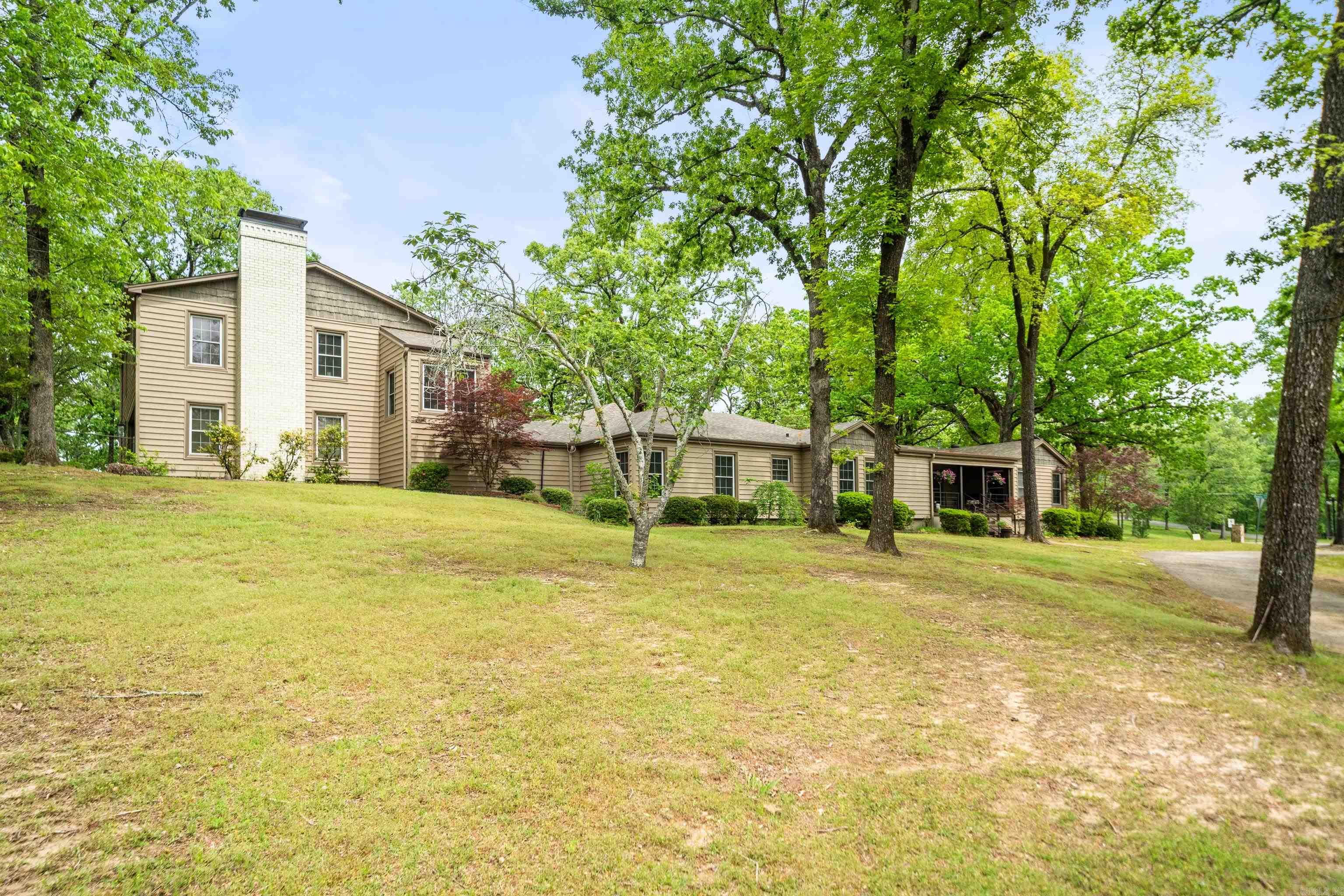 215  Bellaire  Hot Springs, AR