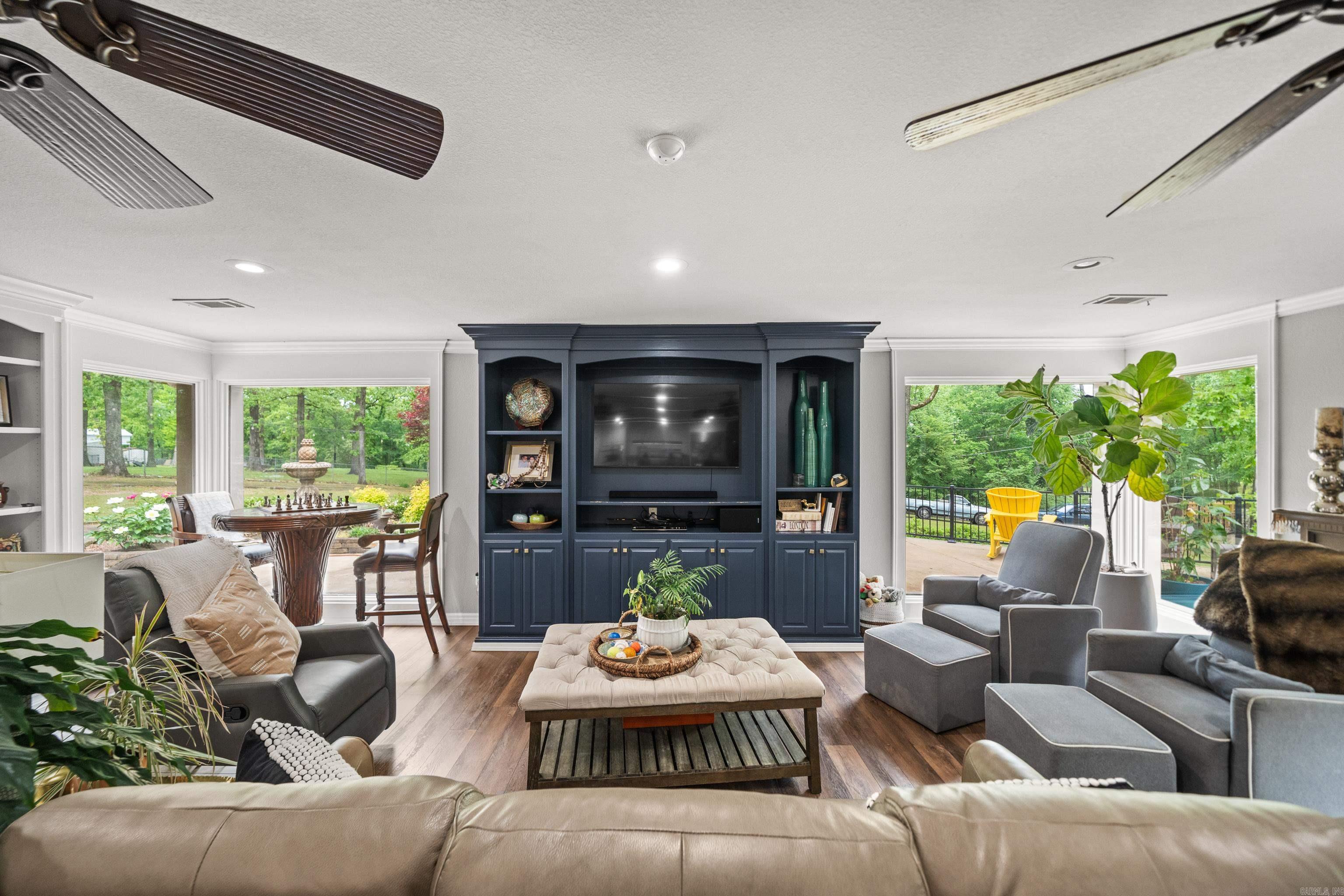 215  Bellaire  Hot Springs, AR