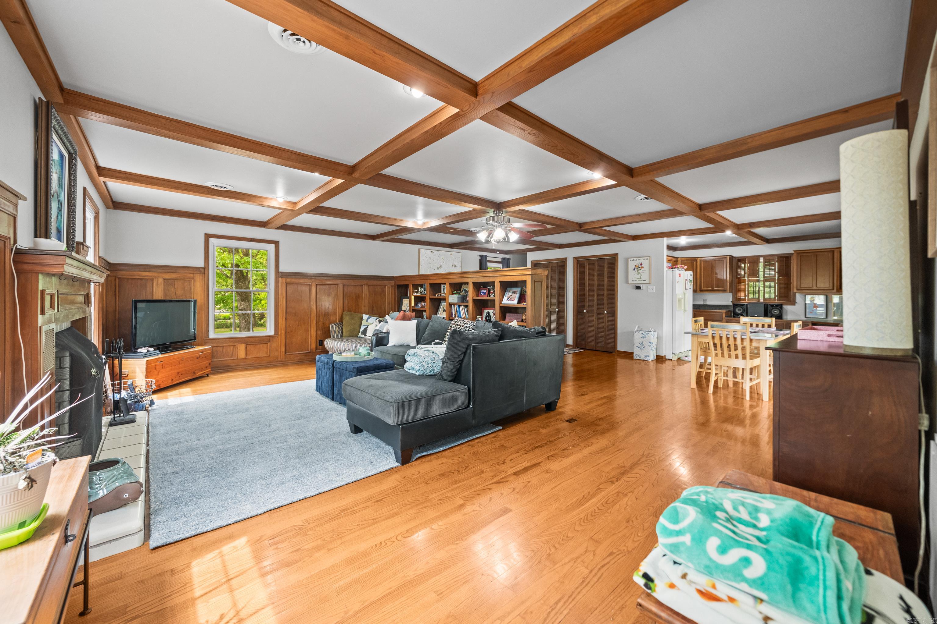 215  Bellaire  Hot Springs, AR