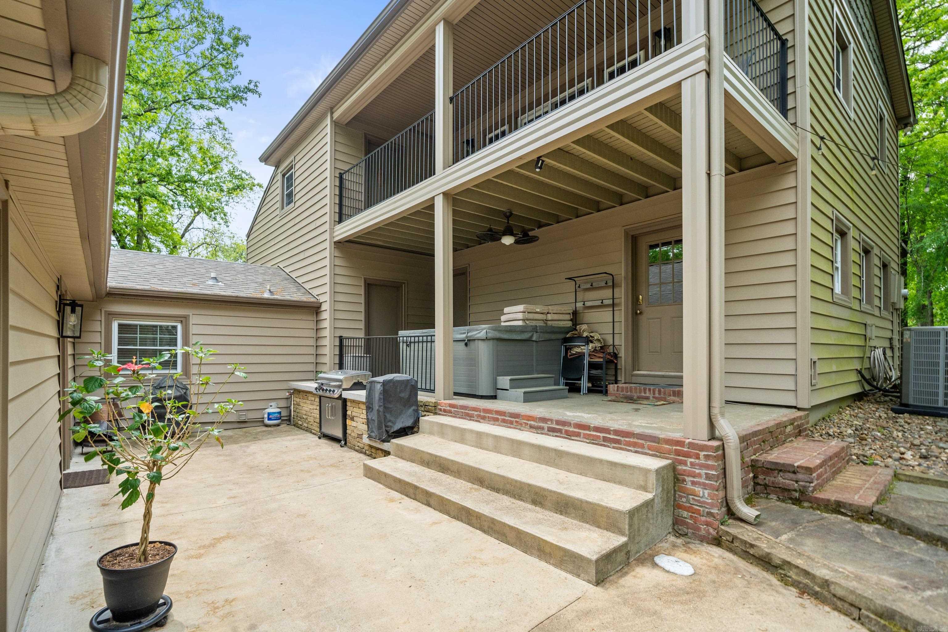 215  Bellaire  Hot Springs, AR