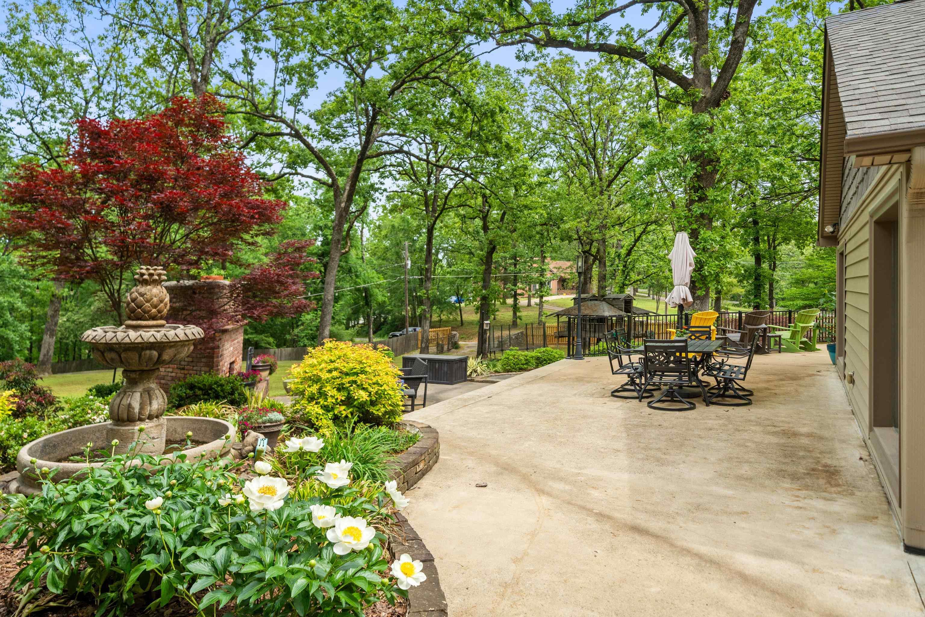 215  Bellaire  Hot Springs, AR
