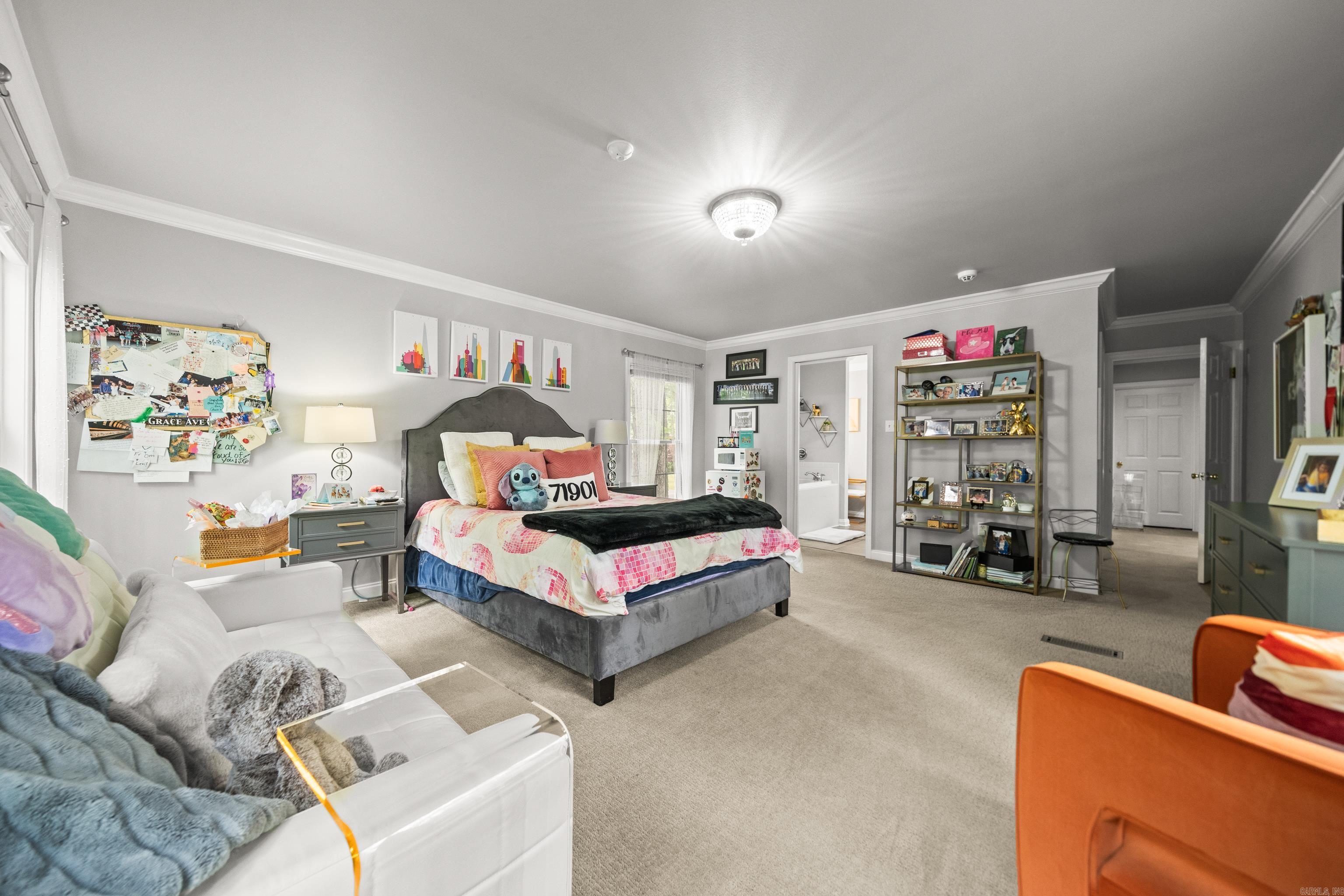215  Bellaire  Hot Springs, AR