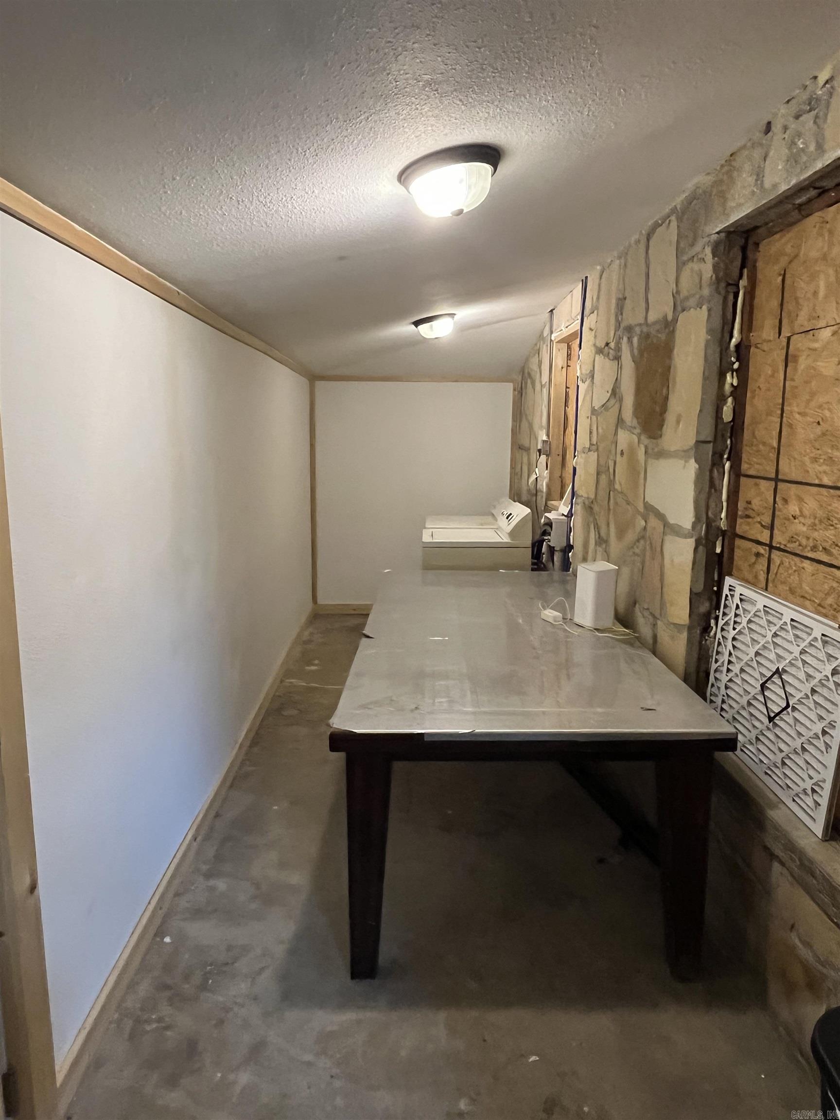 231 N Elm St  Salem, AR
