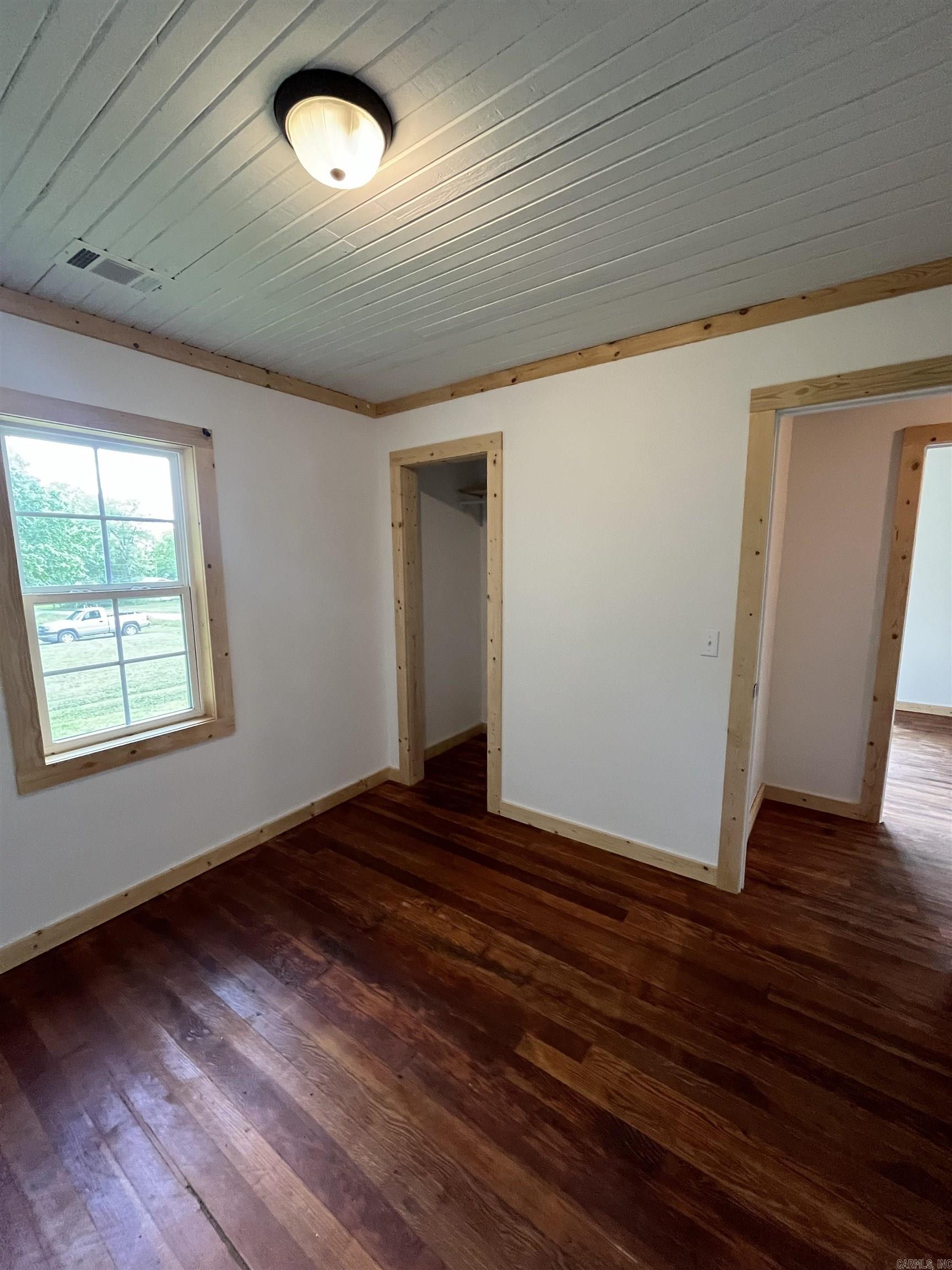 231 N Elm St  Salem, AR