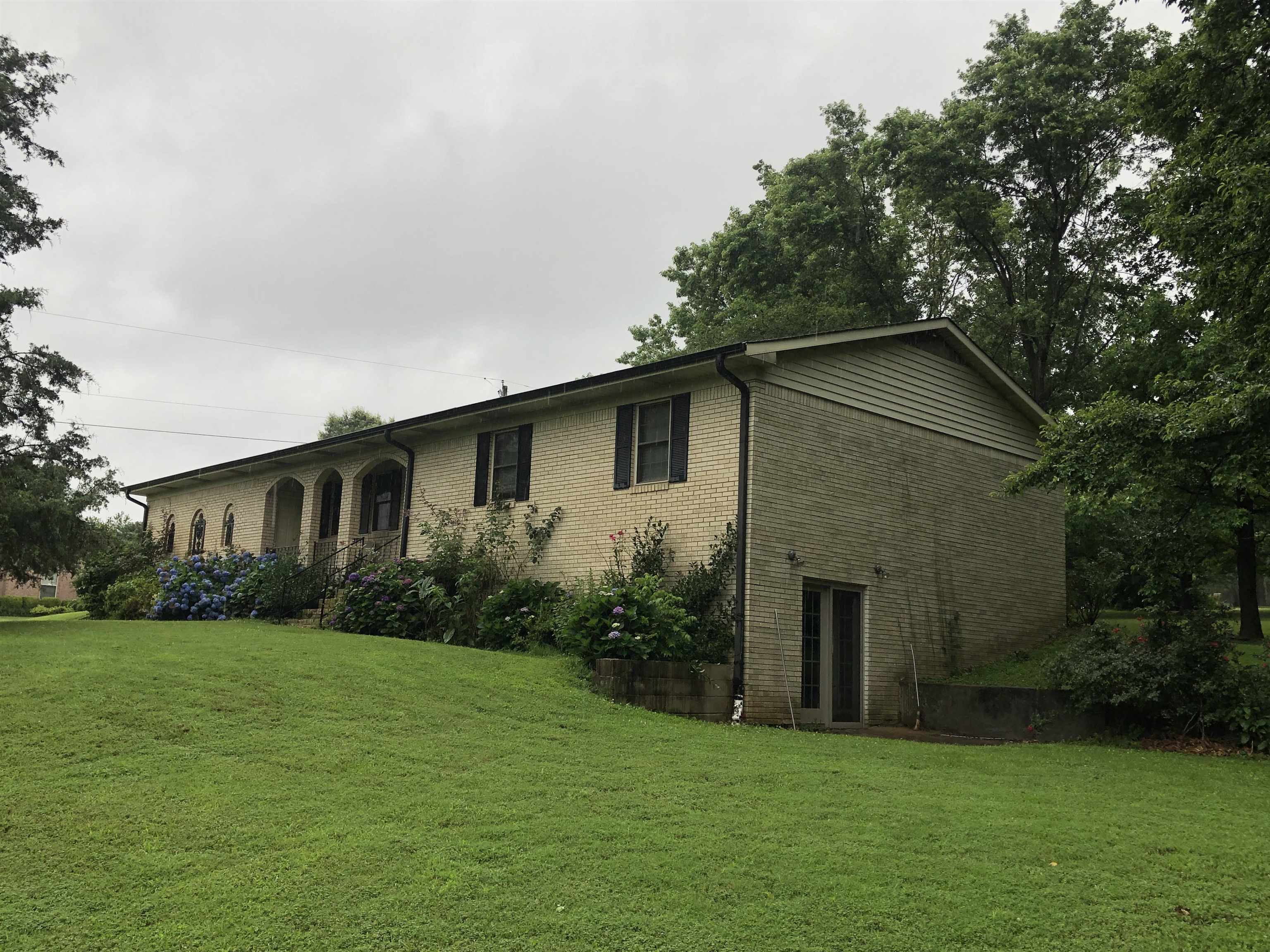 2101  WILDROSE  Paragould, AR