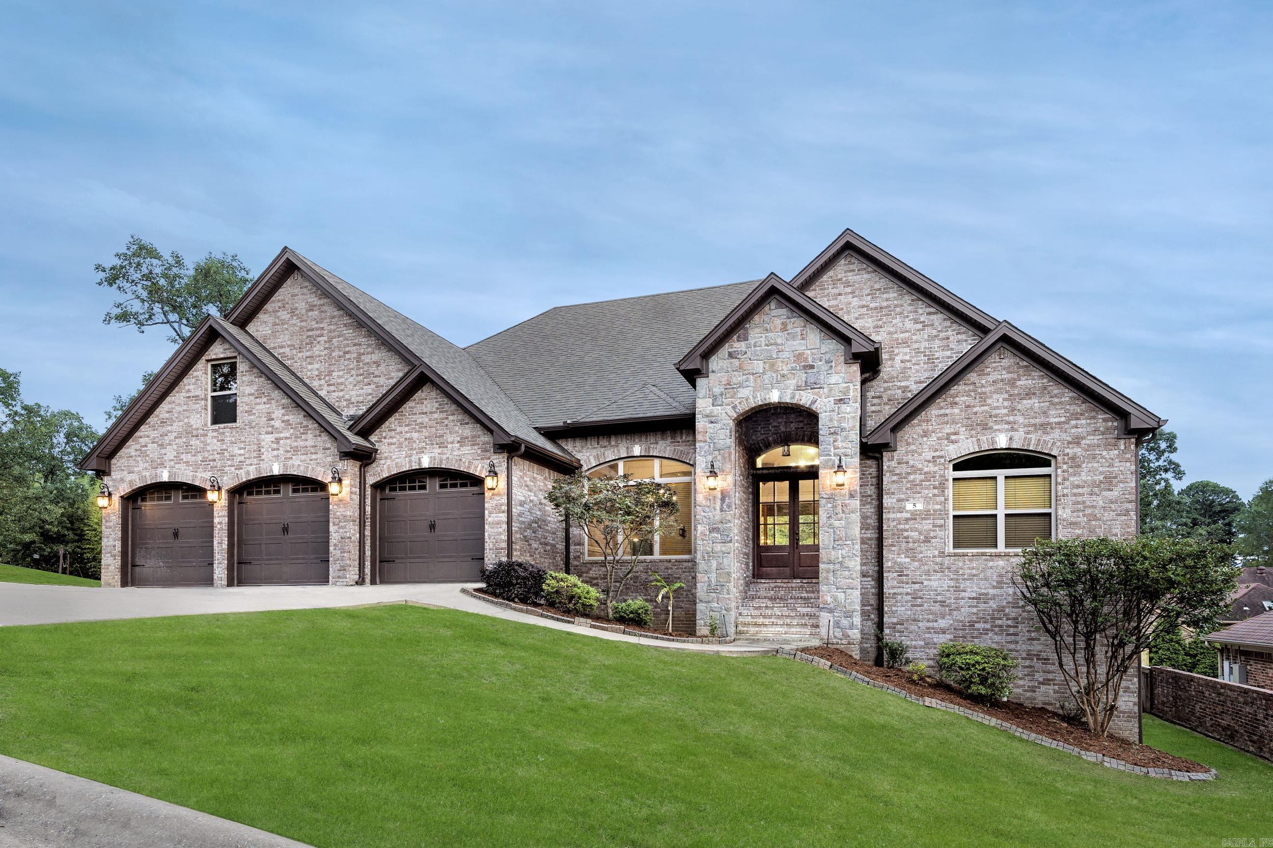 5  Pine View  Little Rock, AR