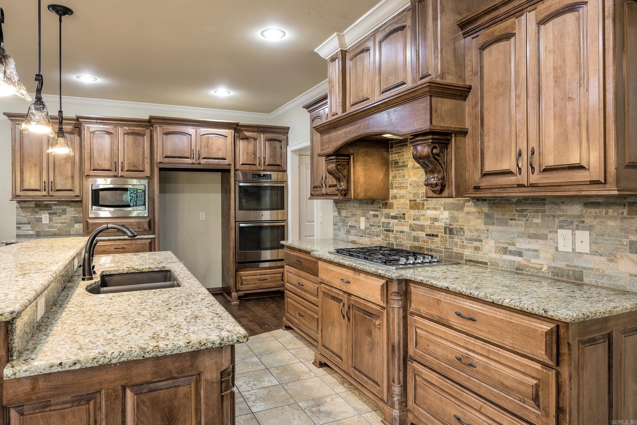 5  Pine View  Little Rock, AR