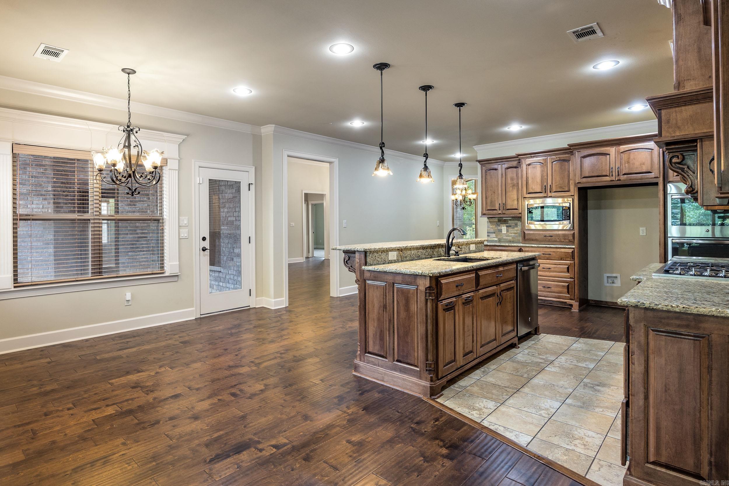 5  Pine View  Little Rock, AR