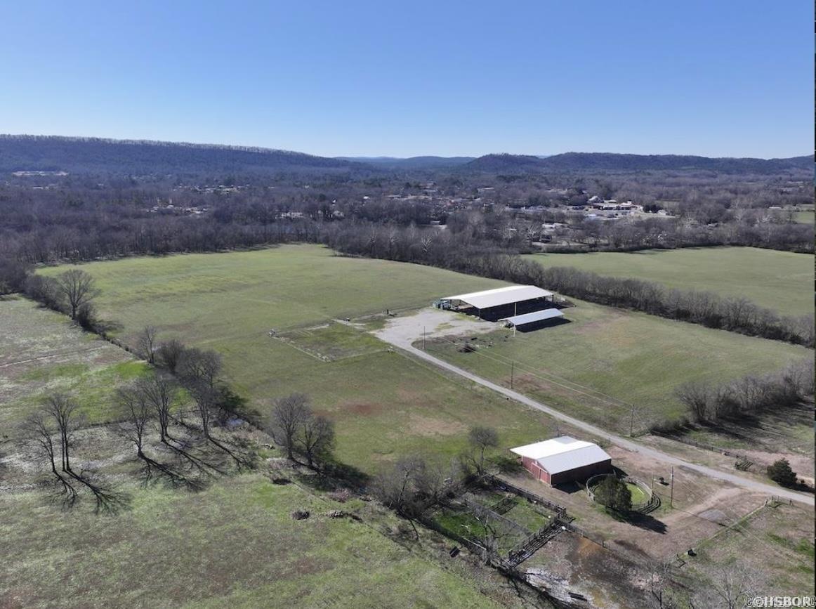 360  27 N  Mount Ida, AR