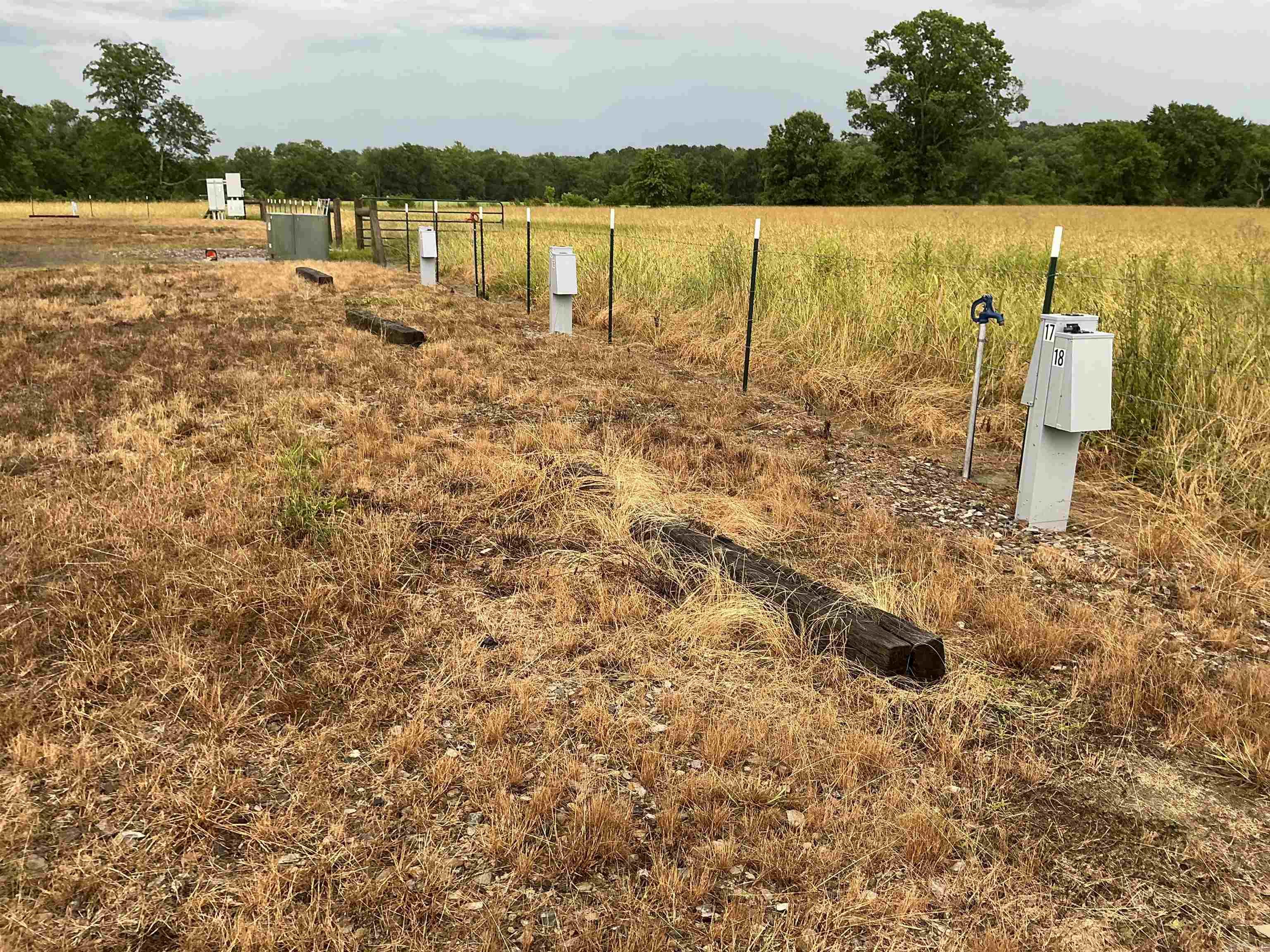 360  27 N  Mount Ida, AR