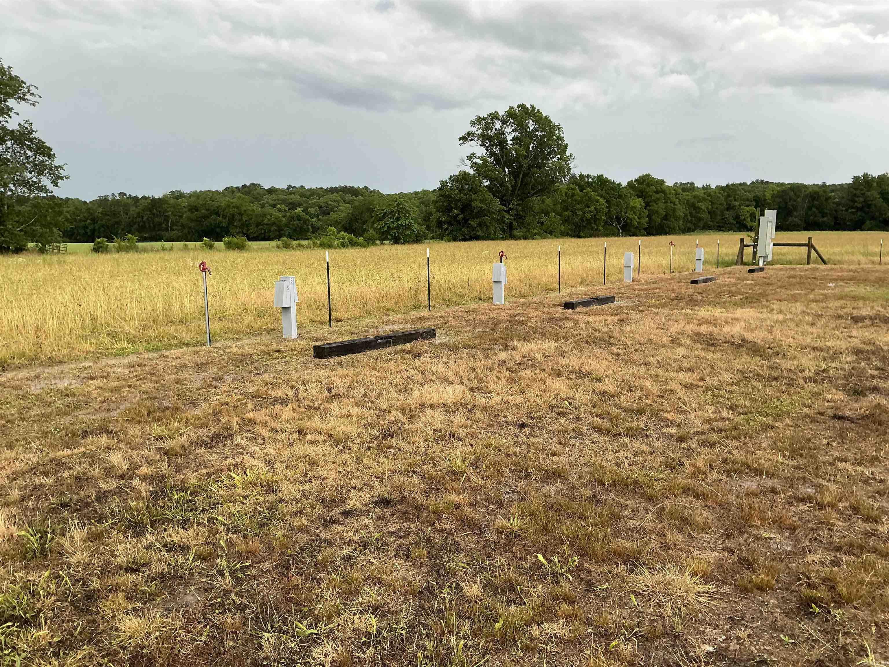 360  27 N  Mount Ida, AR