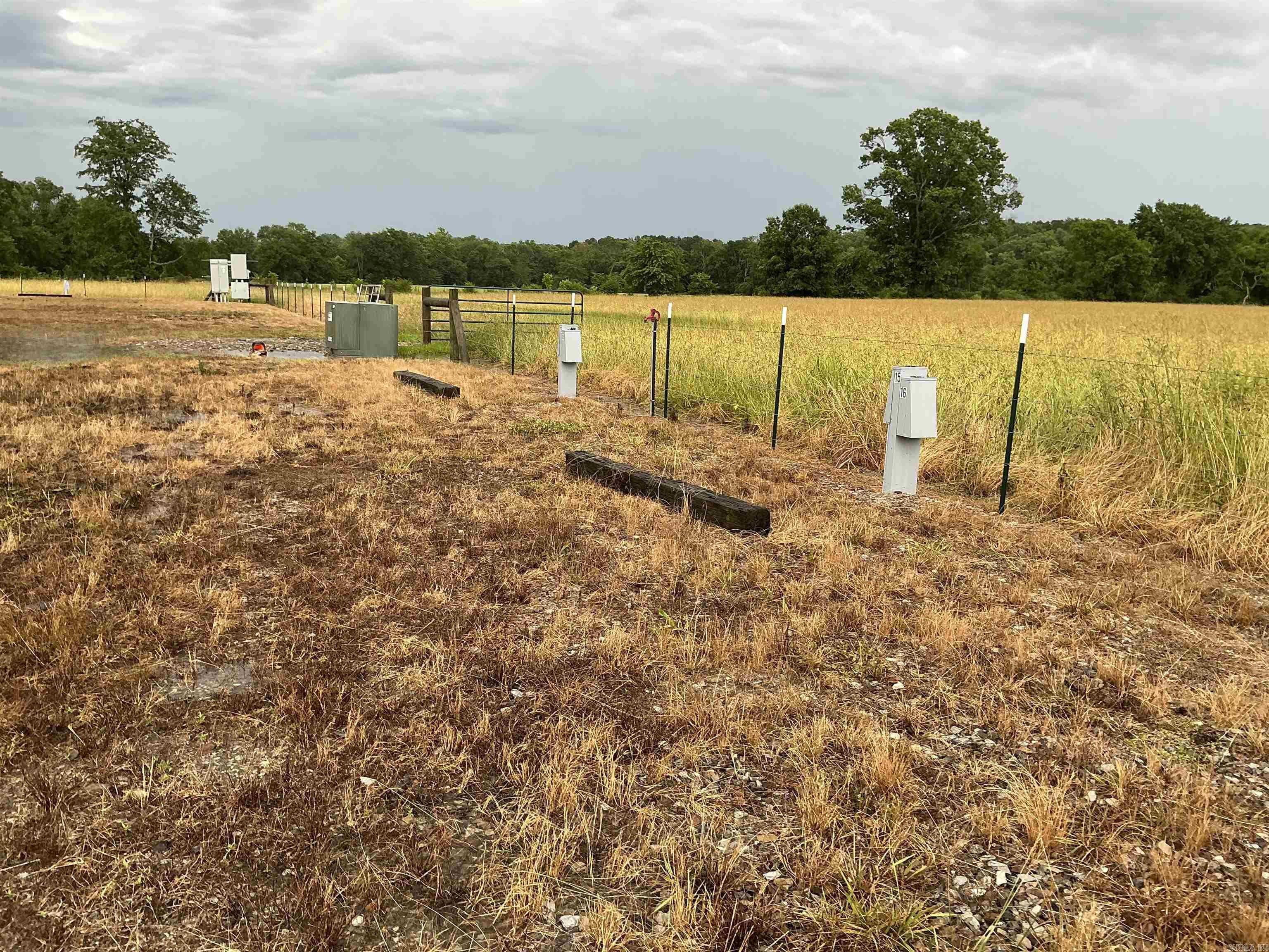 360  27 N  Mount Ida, AR