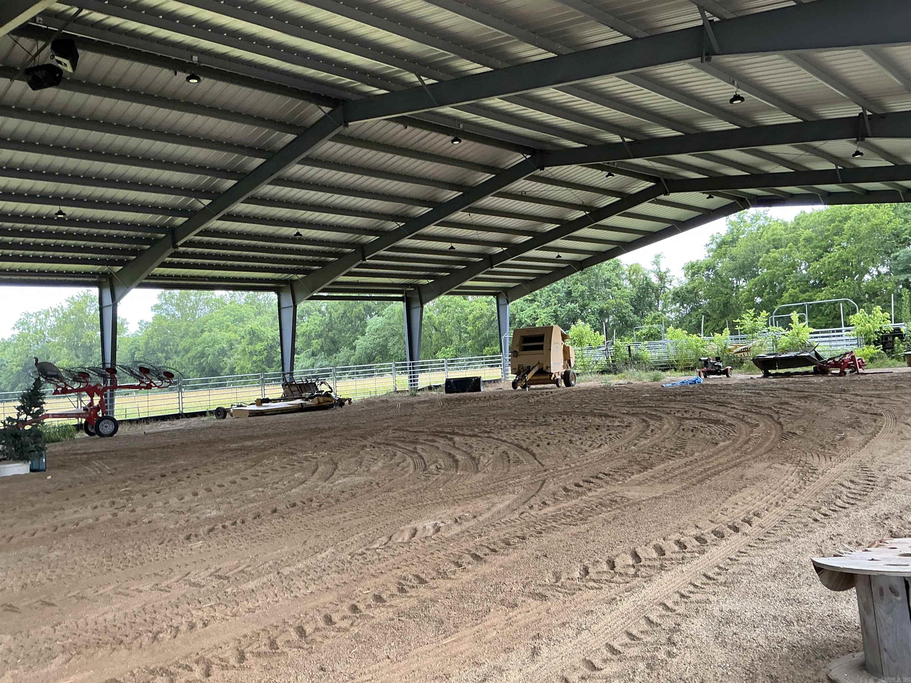 360  27 N  Mount Ida, AR