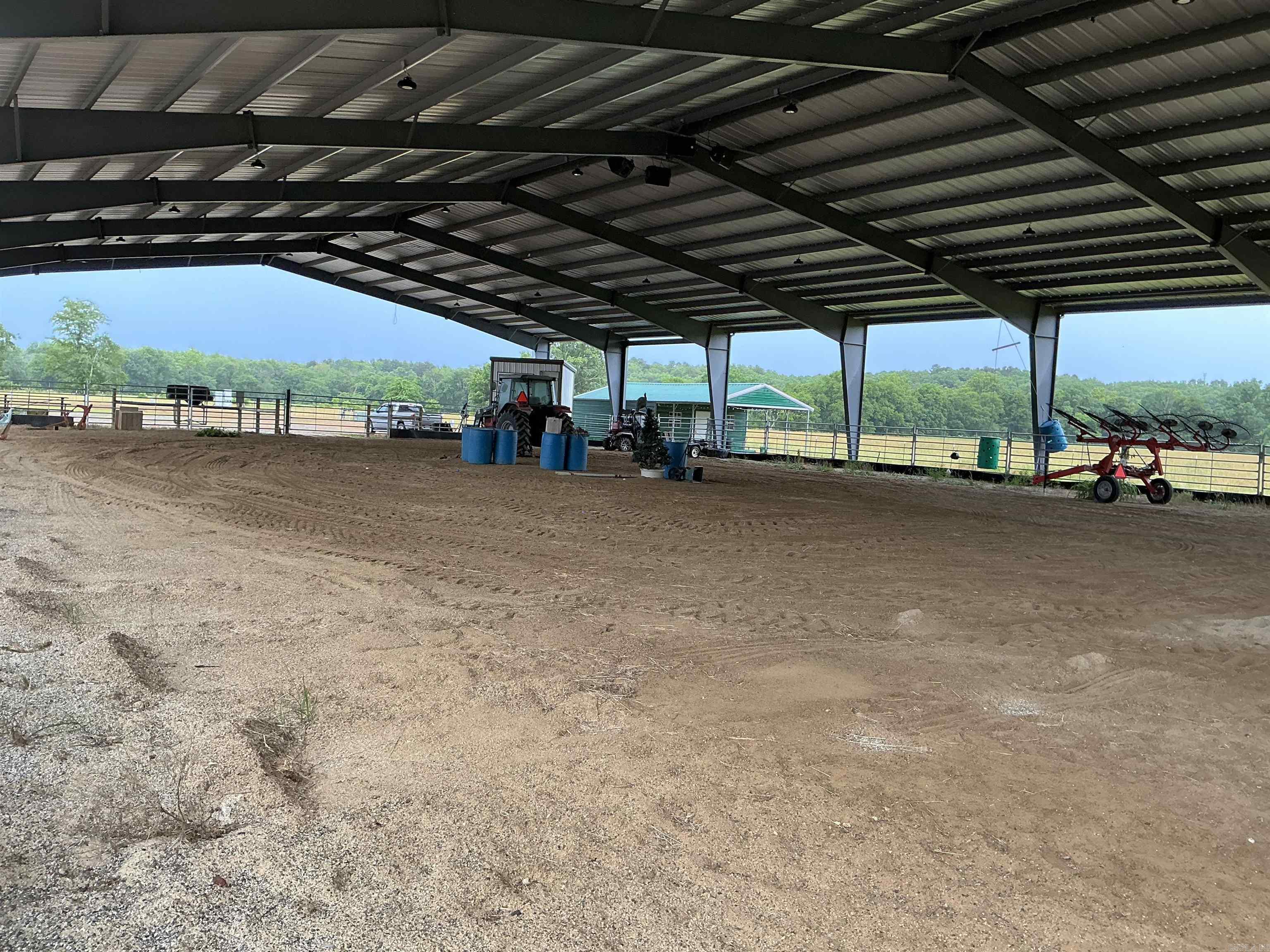 360  27 N  Mount Ida, AR