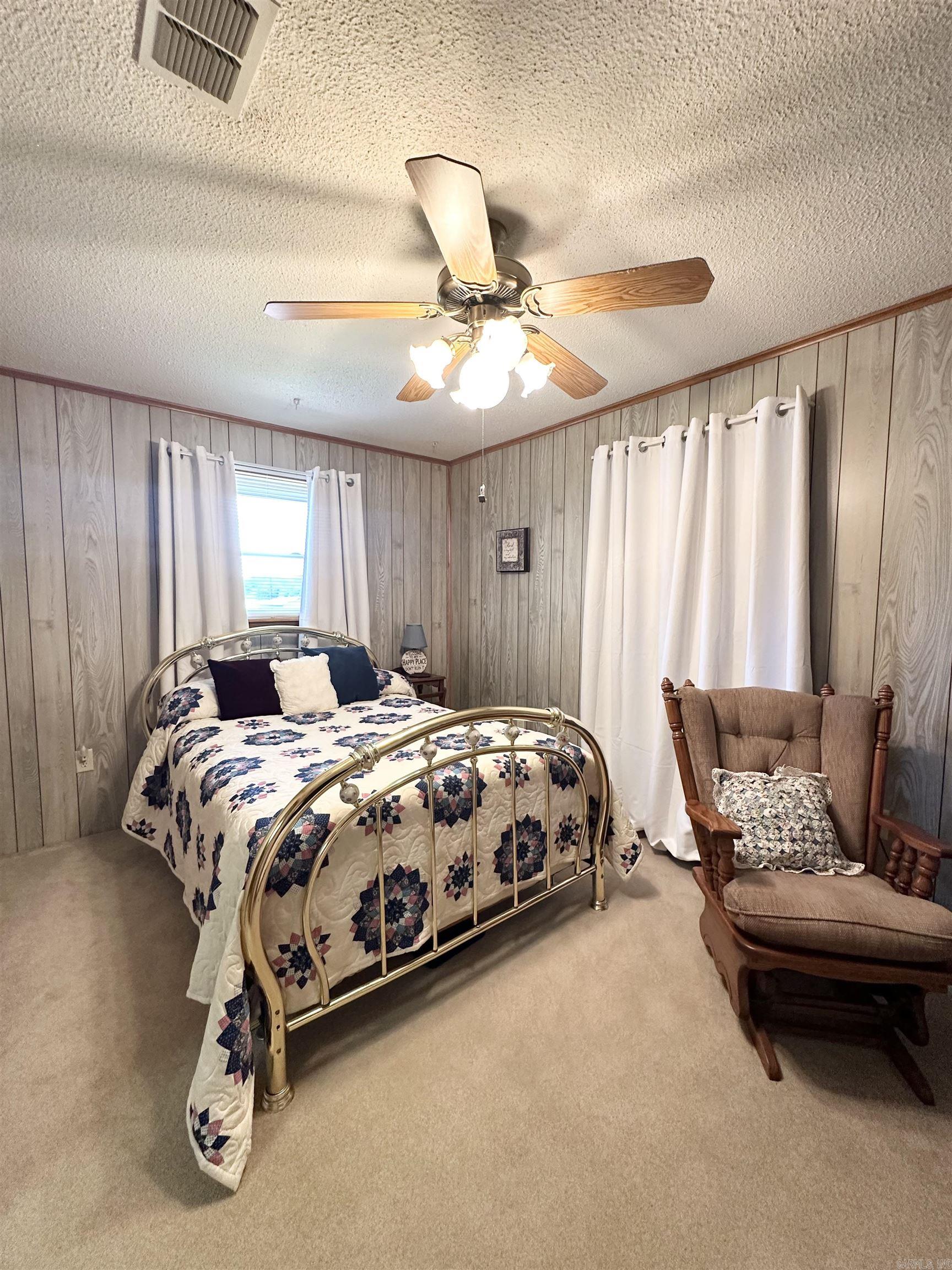 300  Elmwood  Hot Springs, AR