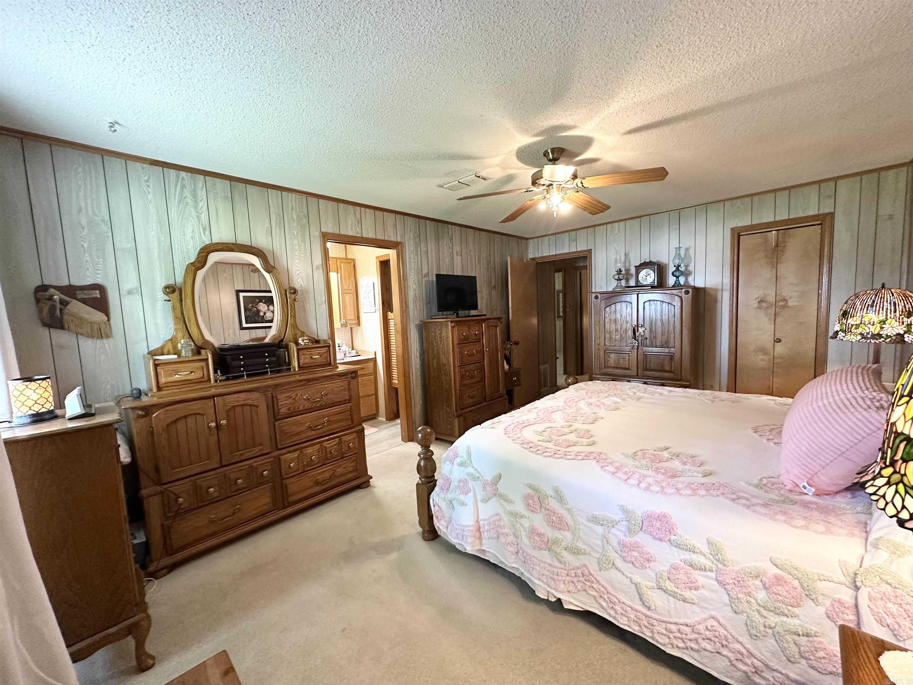 300  Elmwood  Hot Springs, AR