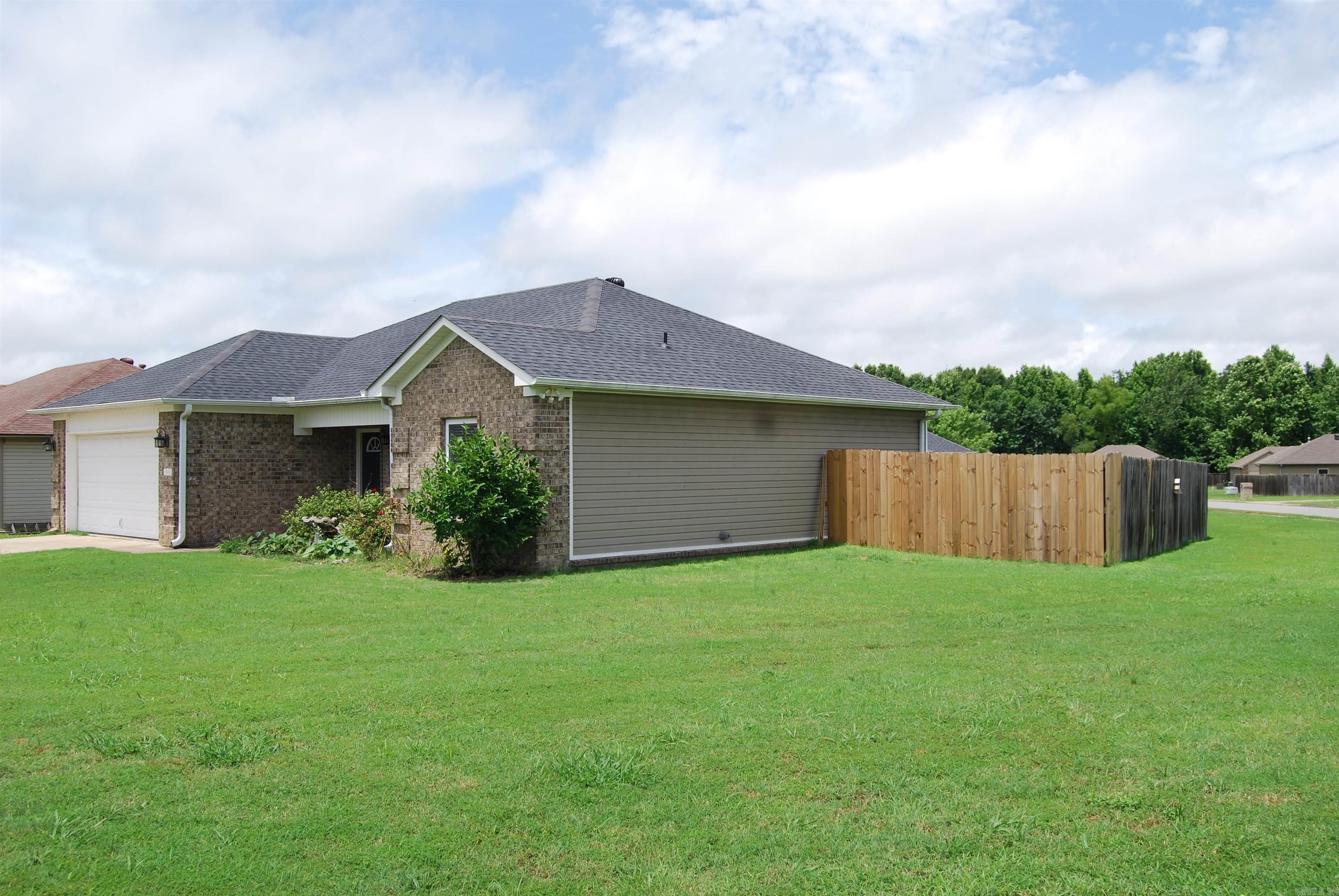 148  PEACH STREET  Austin, AR