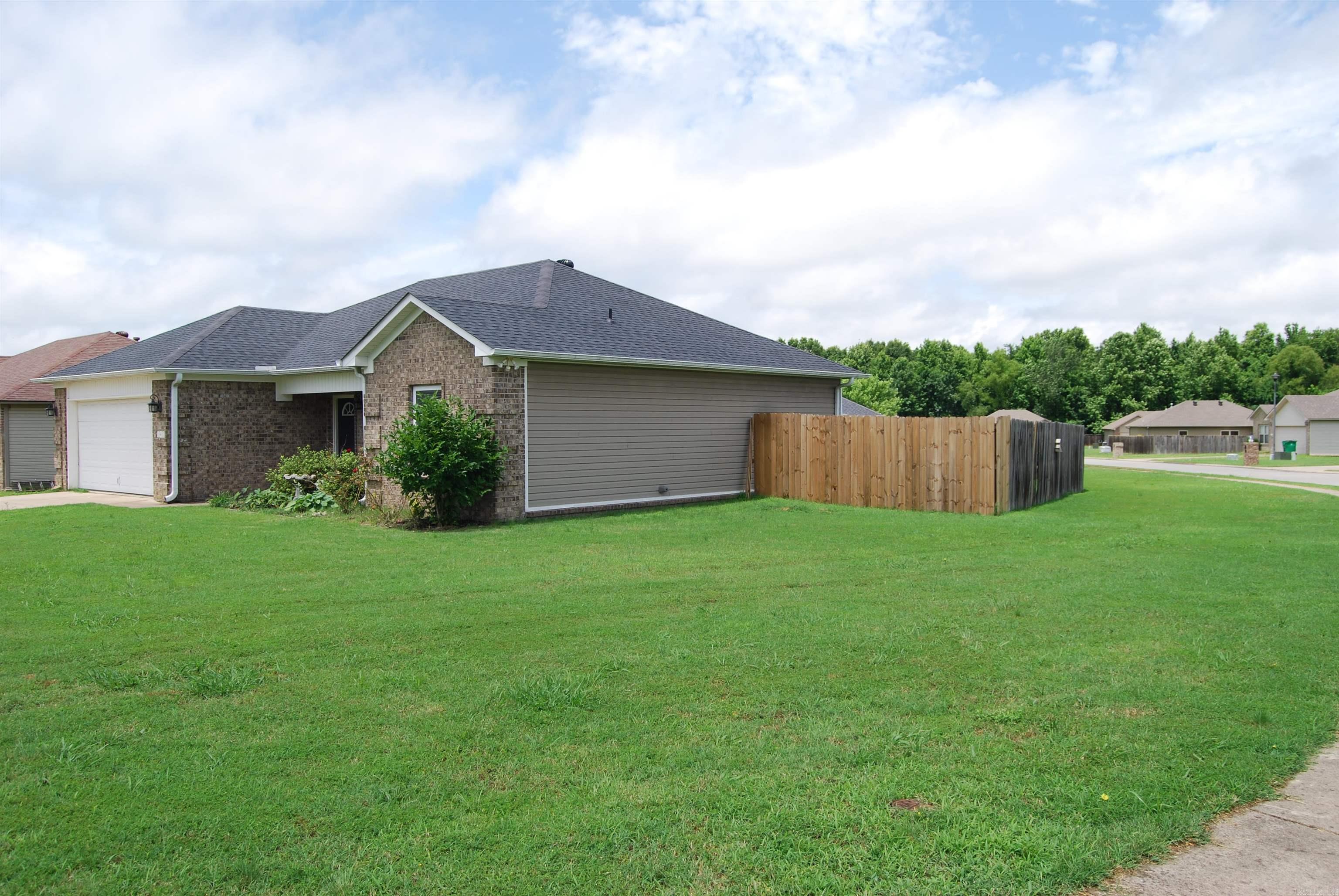 148  PEACH STREET  Austin, AR