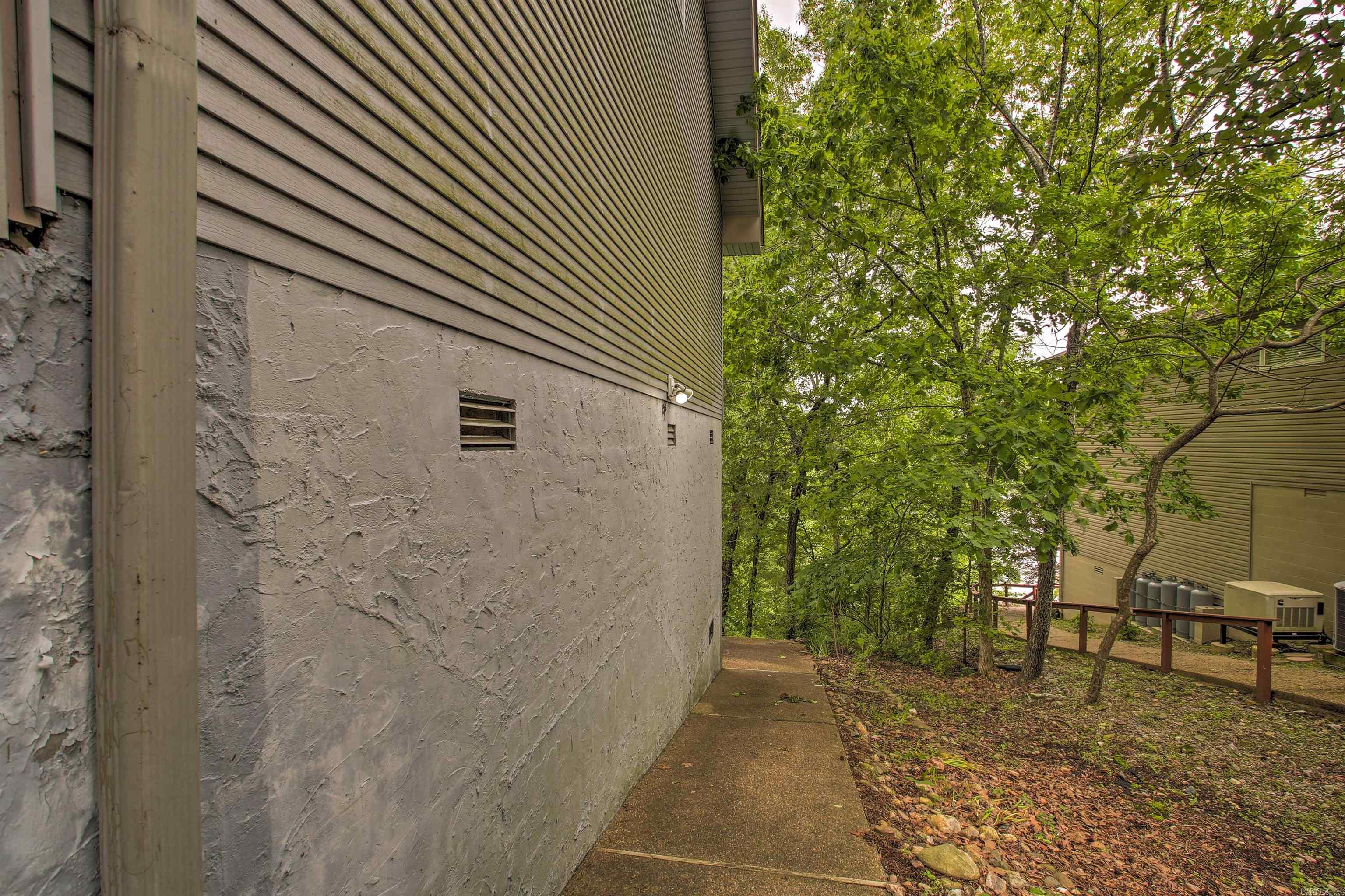 23  Fineza Way  Hot Springs Village, AR