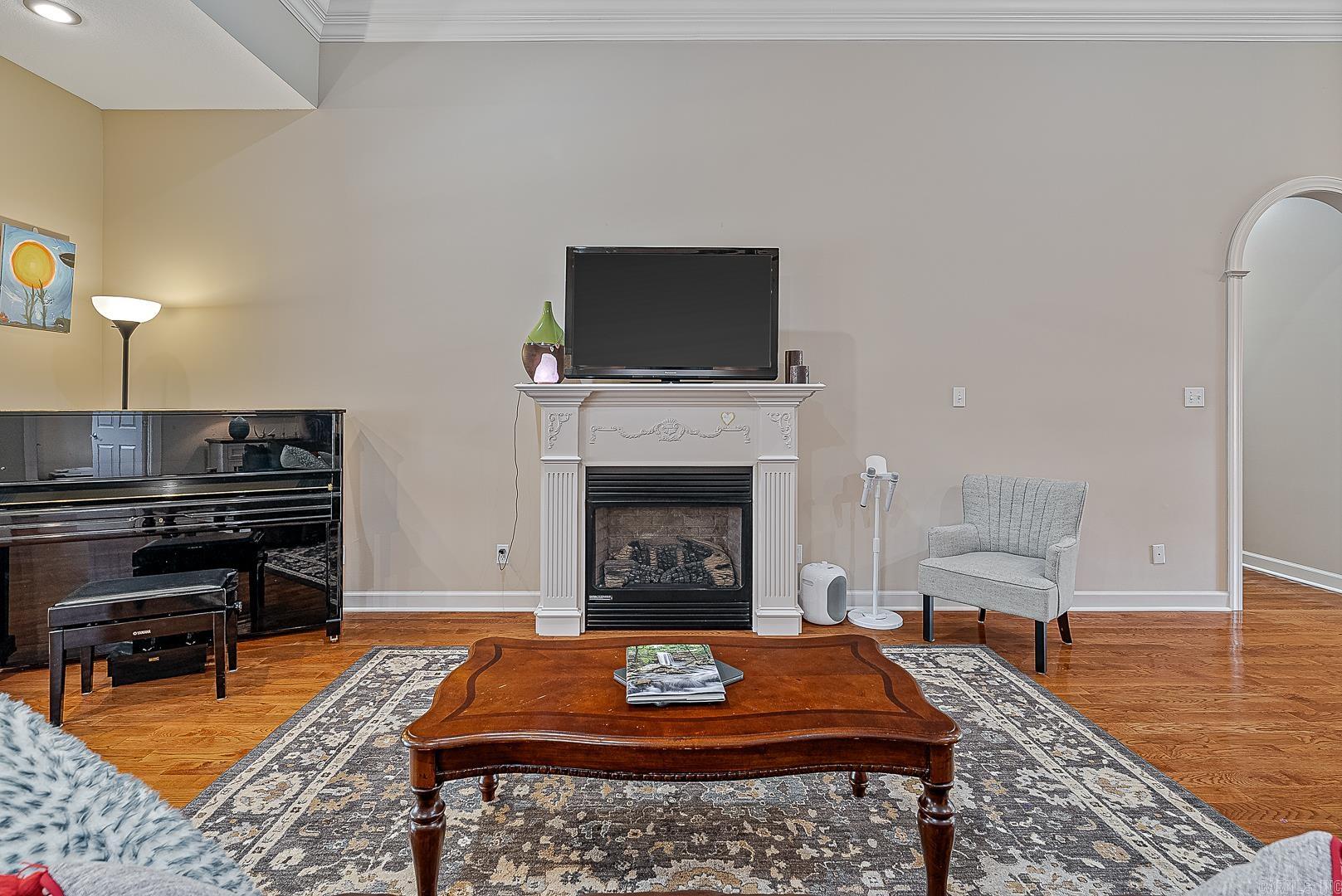 221 Dunwoody Dr Jonesboro, AR 72404