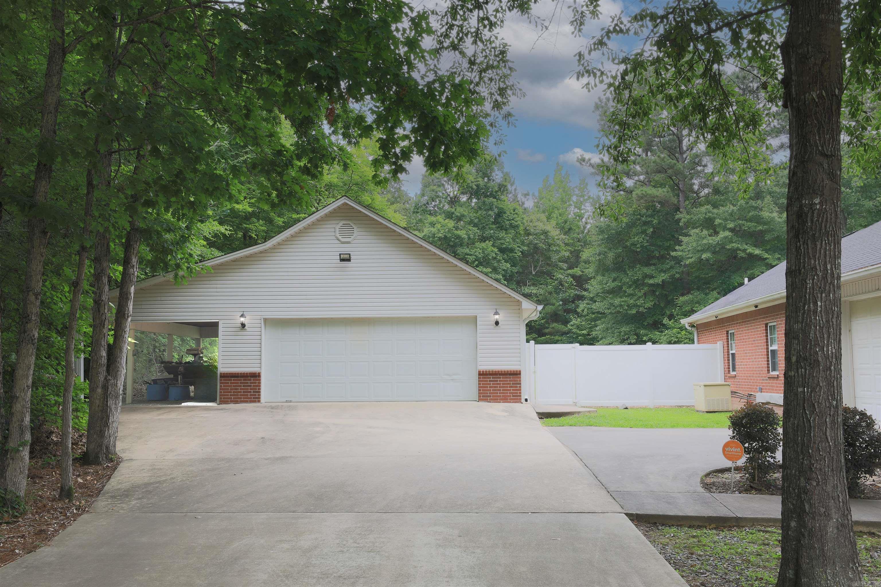 3115  Dan Road  White Hall, AR