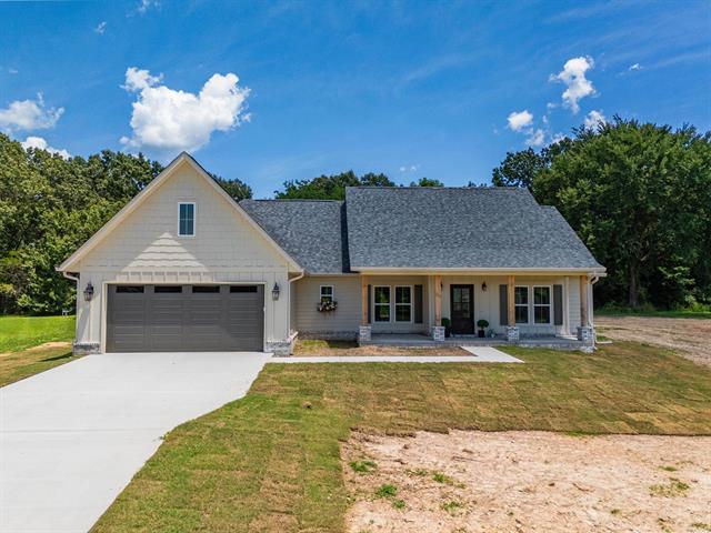 65  Charleston Place  Mountain Home, AR