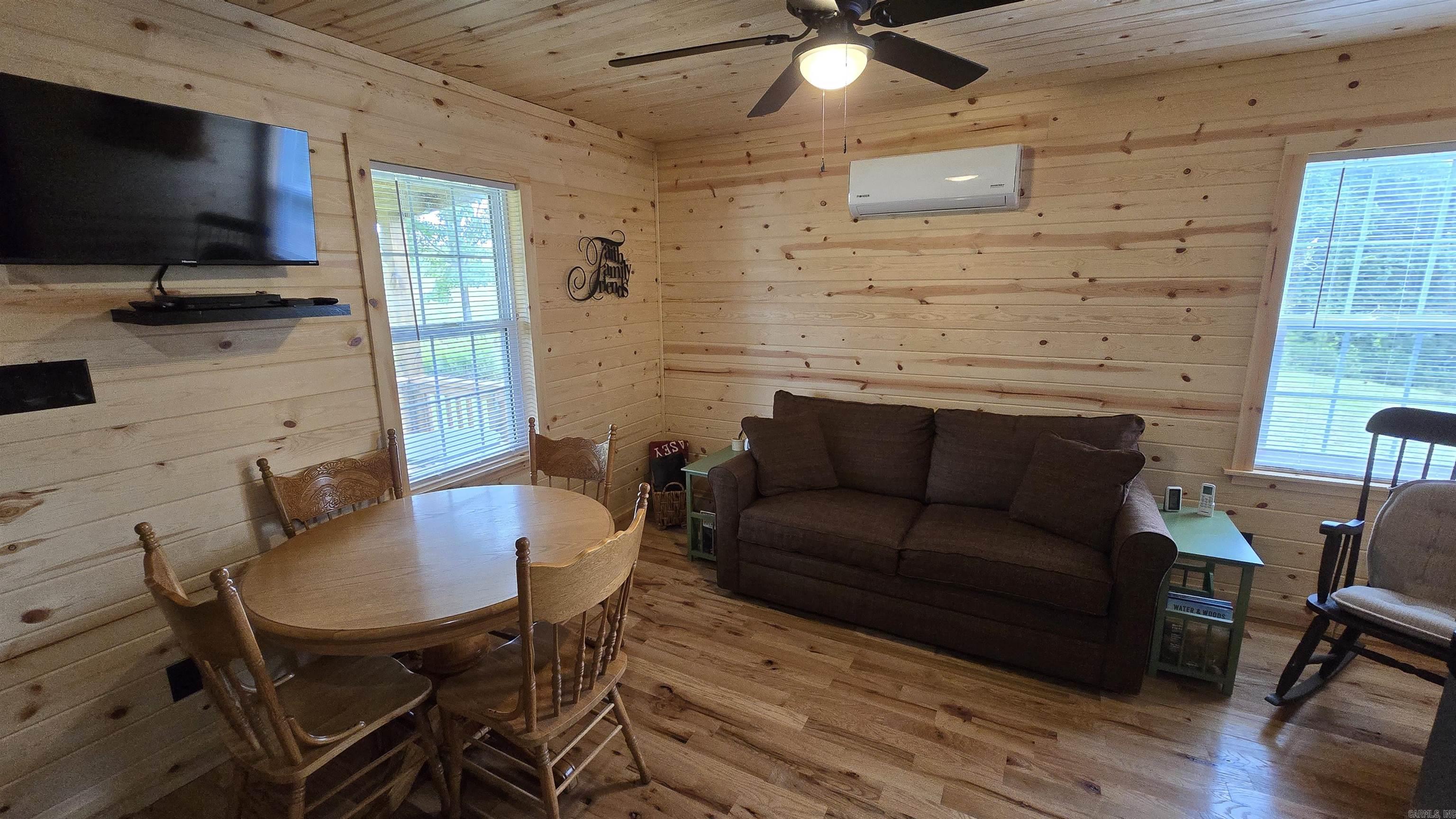 7473  Meadow Creek  Fox, AR
