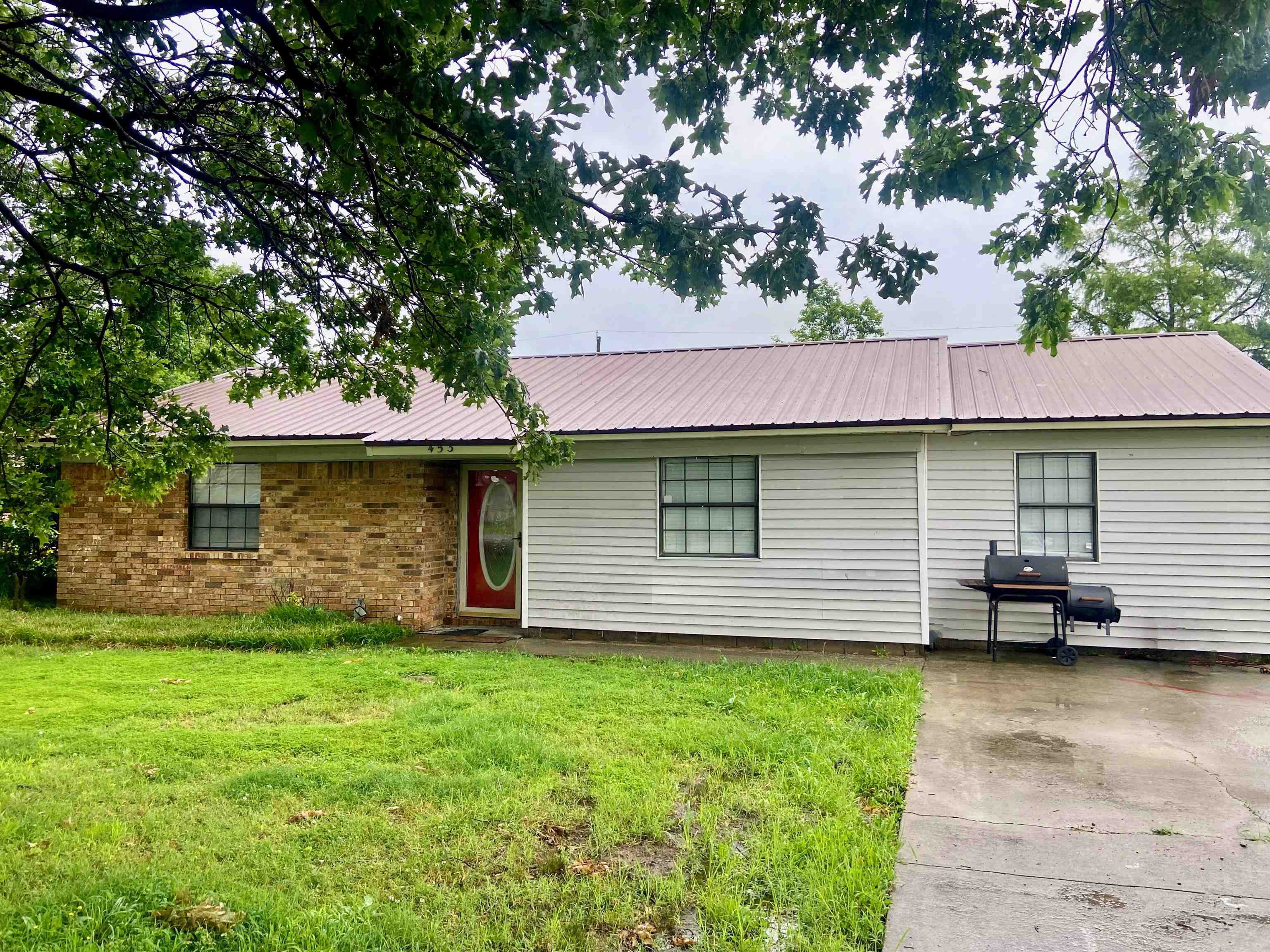 453 Crestmont Circle