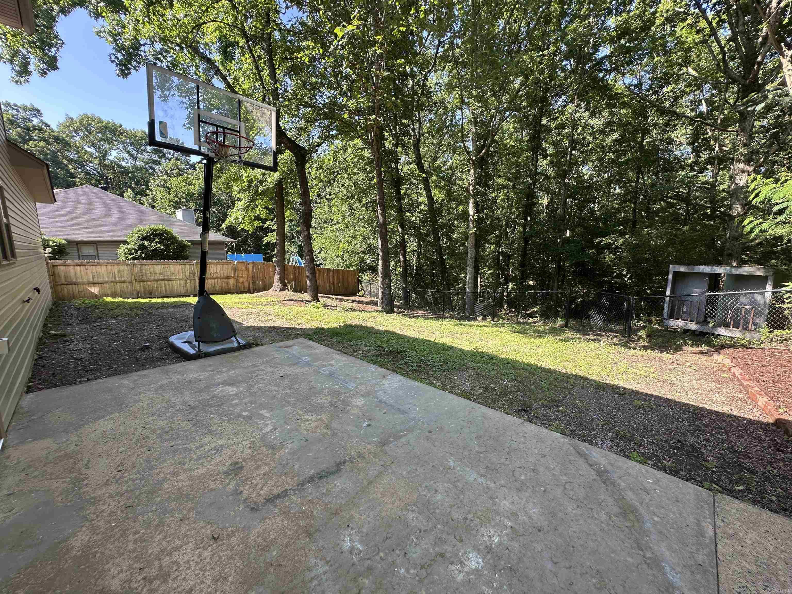 1108  River Oaks  Benton, AR
