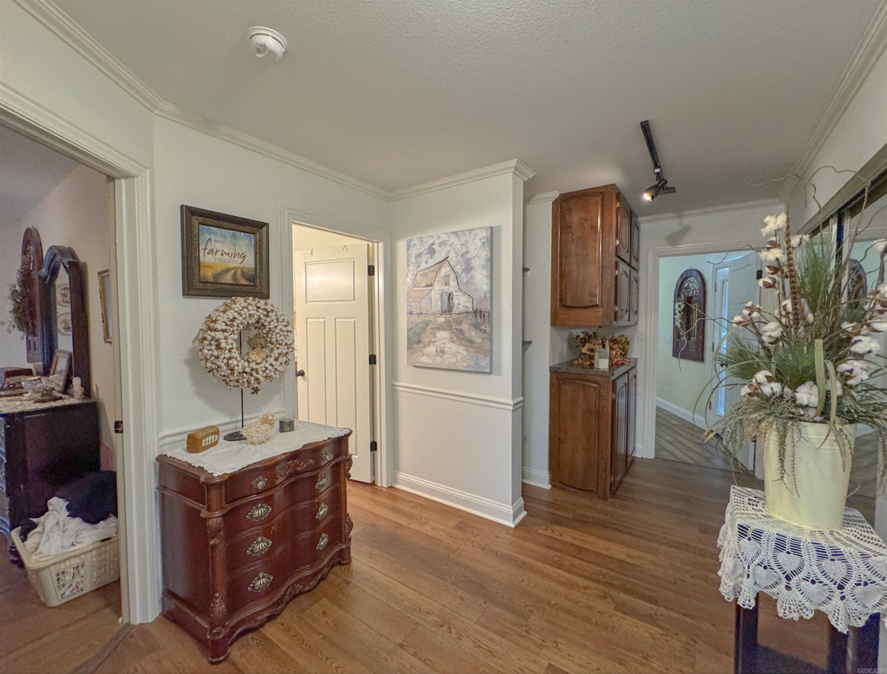 82  Magellan  Hot Springs Village, AR