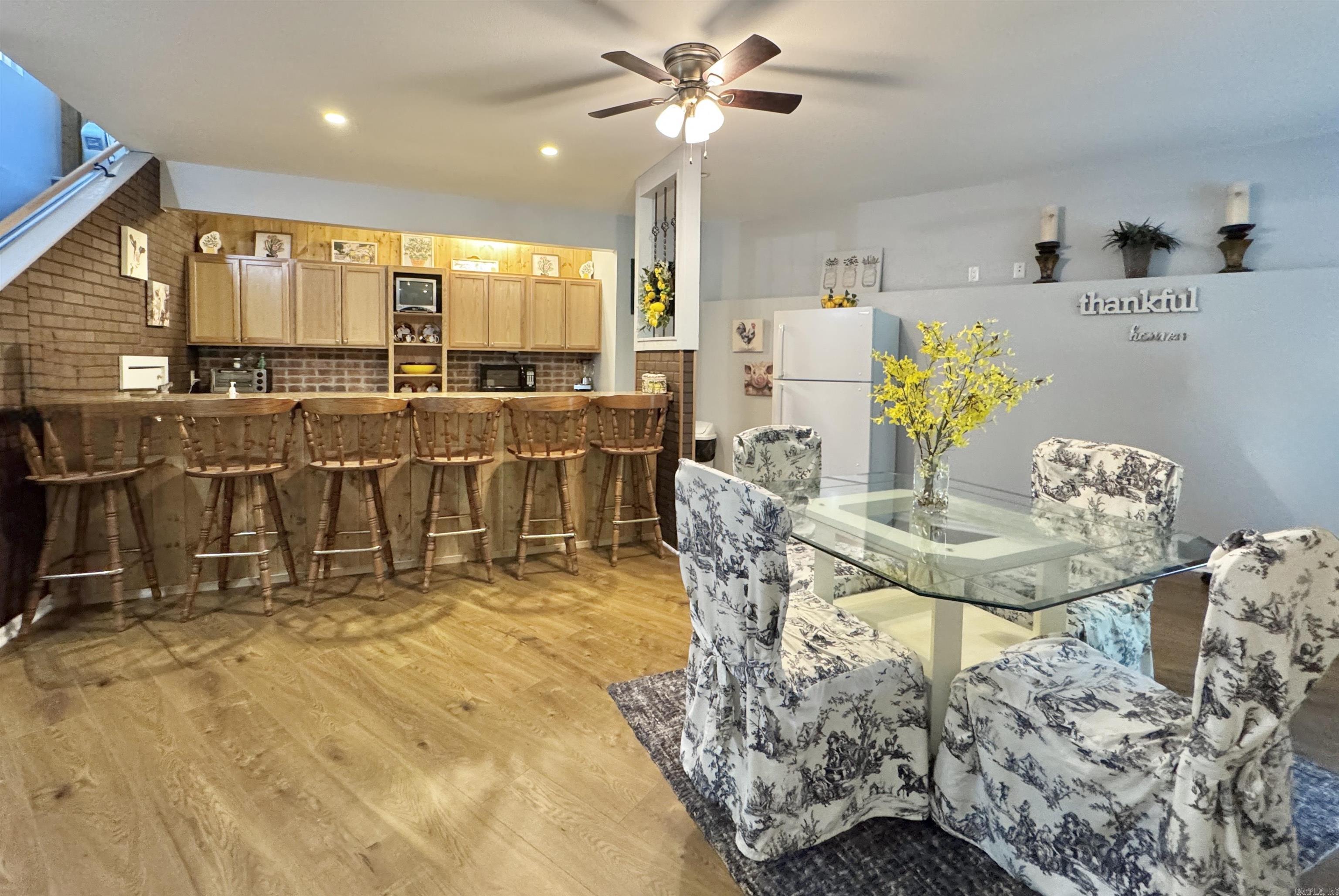 82  Magellan  Hot Springs Village, AR