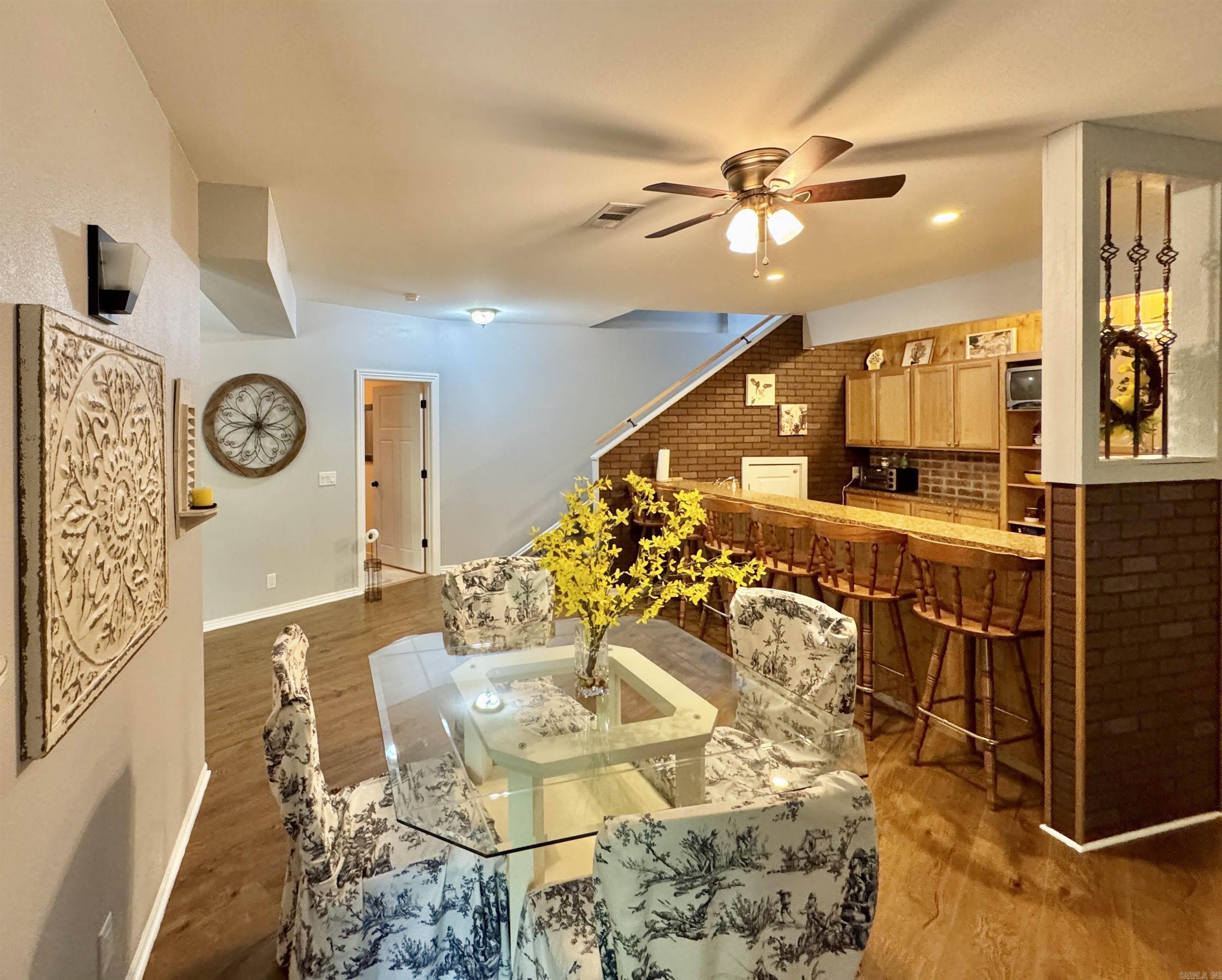 82  Magellan  Hot Springs Village, AR